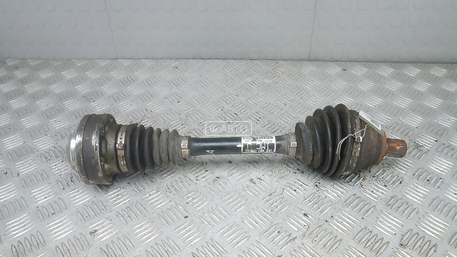 Привод передний левый