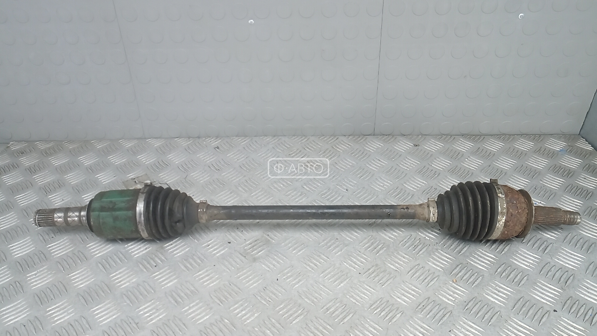 Привод передний левый