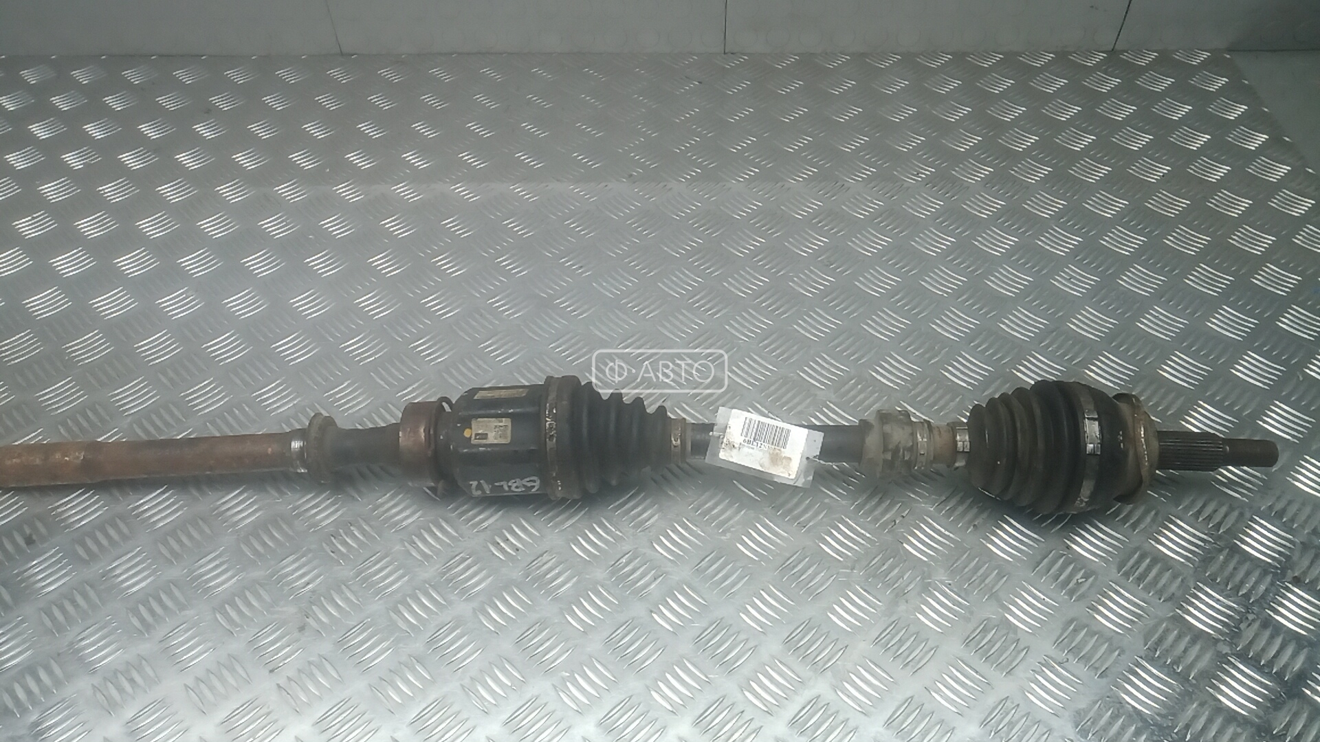 Привод передний правый