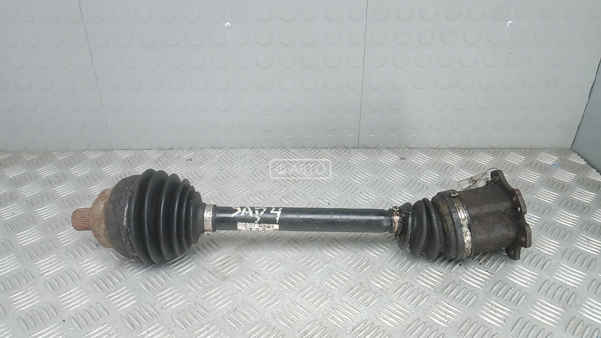 Привод передний правый