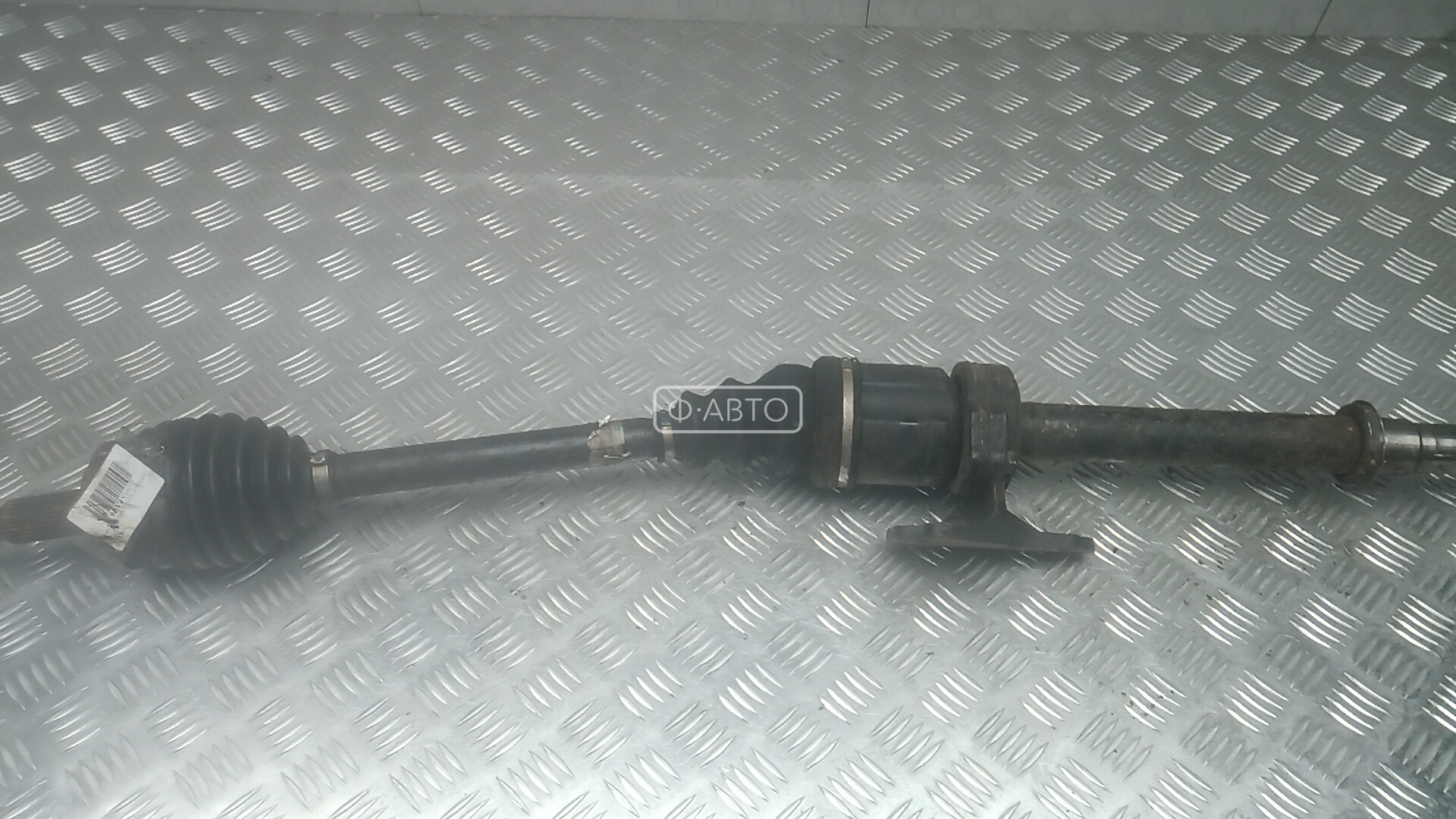 Привод передний правый