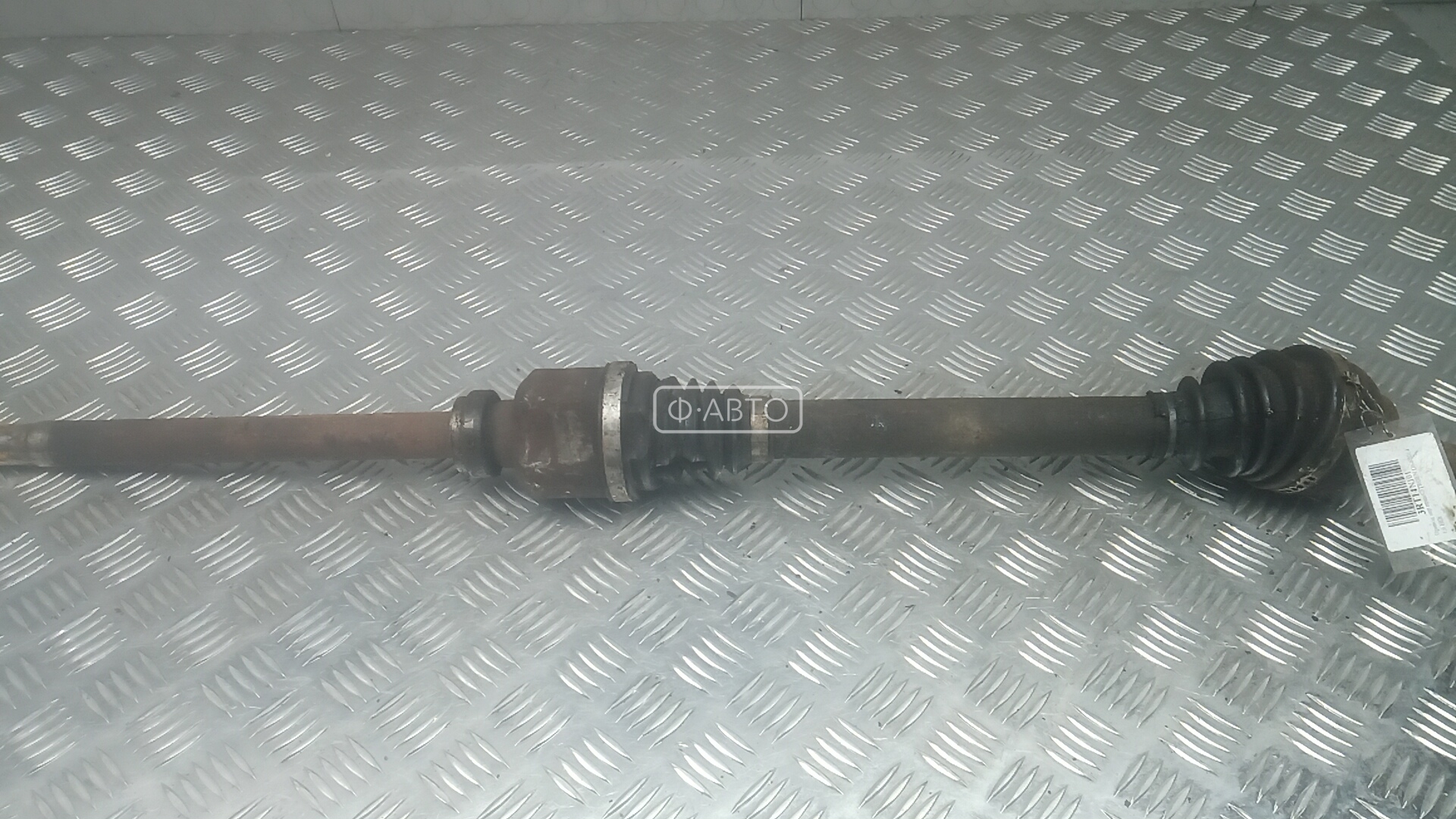 Привод передний правый