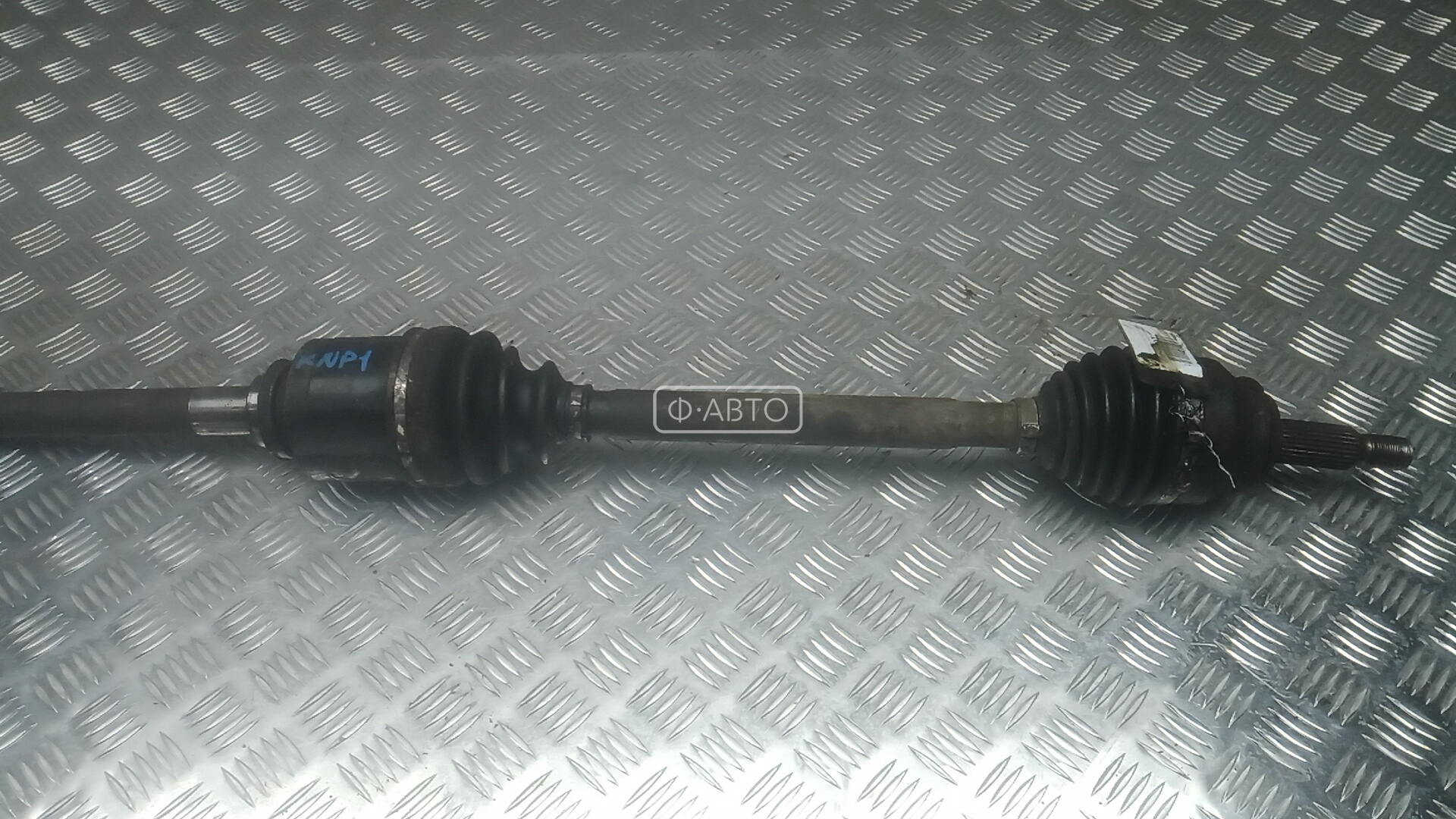 Привод передний правый