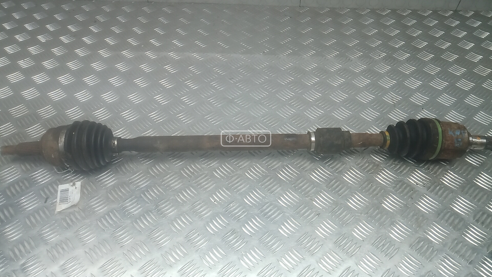 Привод передний правый