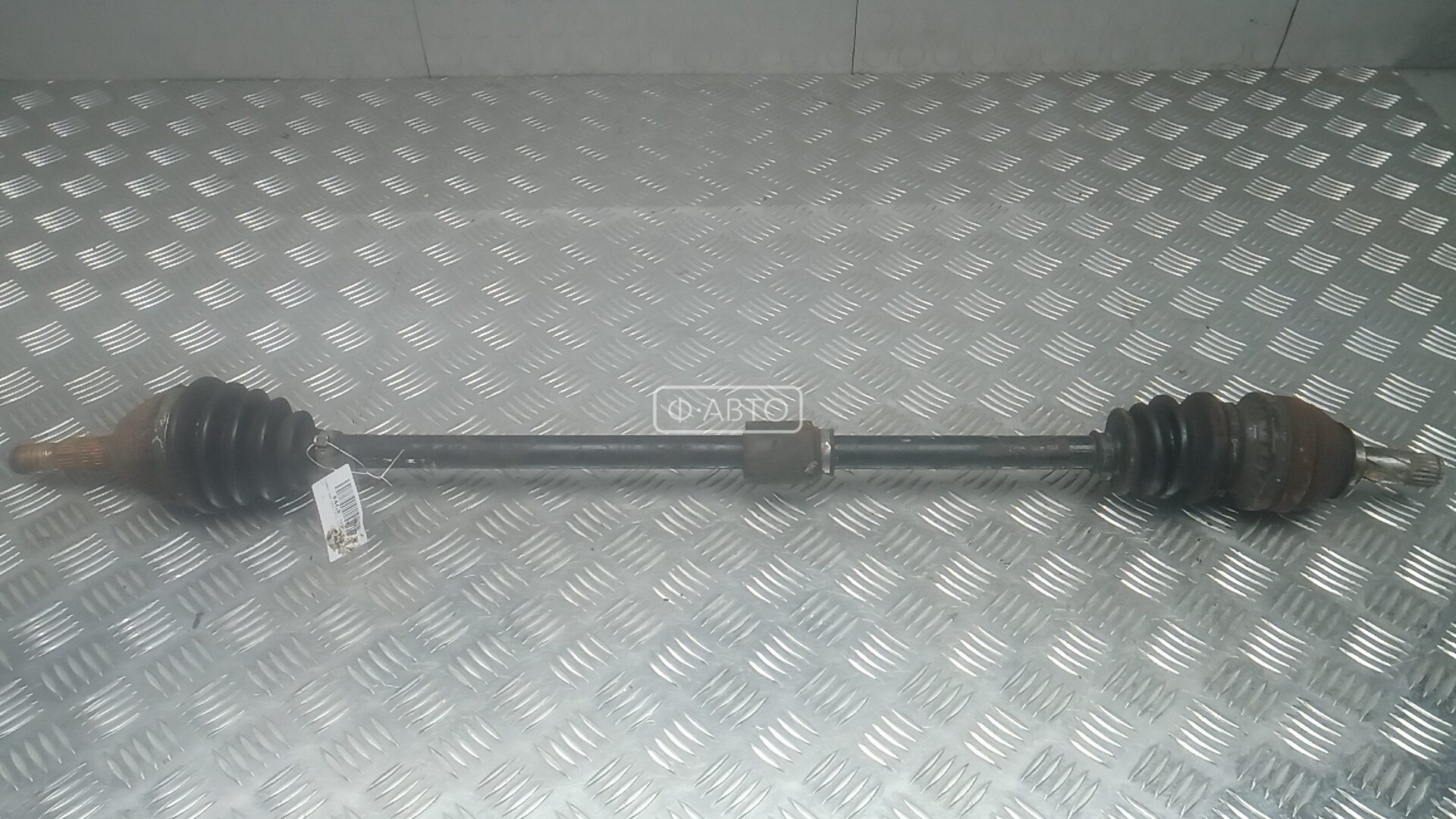 Привод передний правый