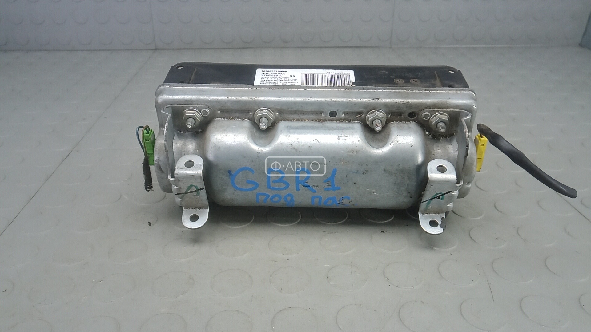 Подушка безопасности пассажира