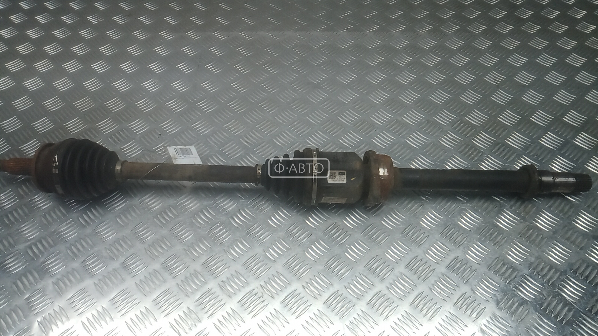 Привод передний правый