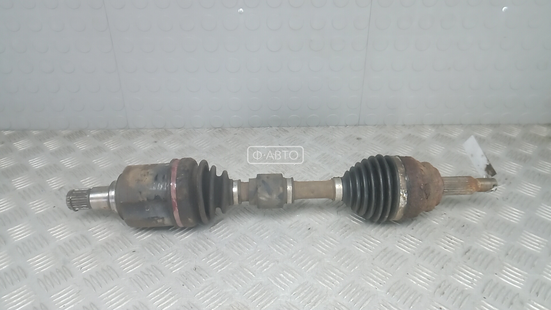 Привод передний левый