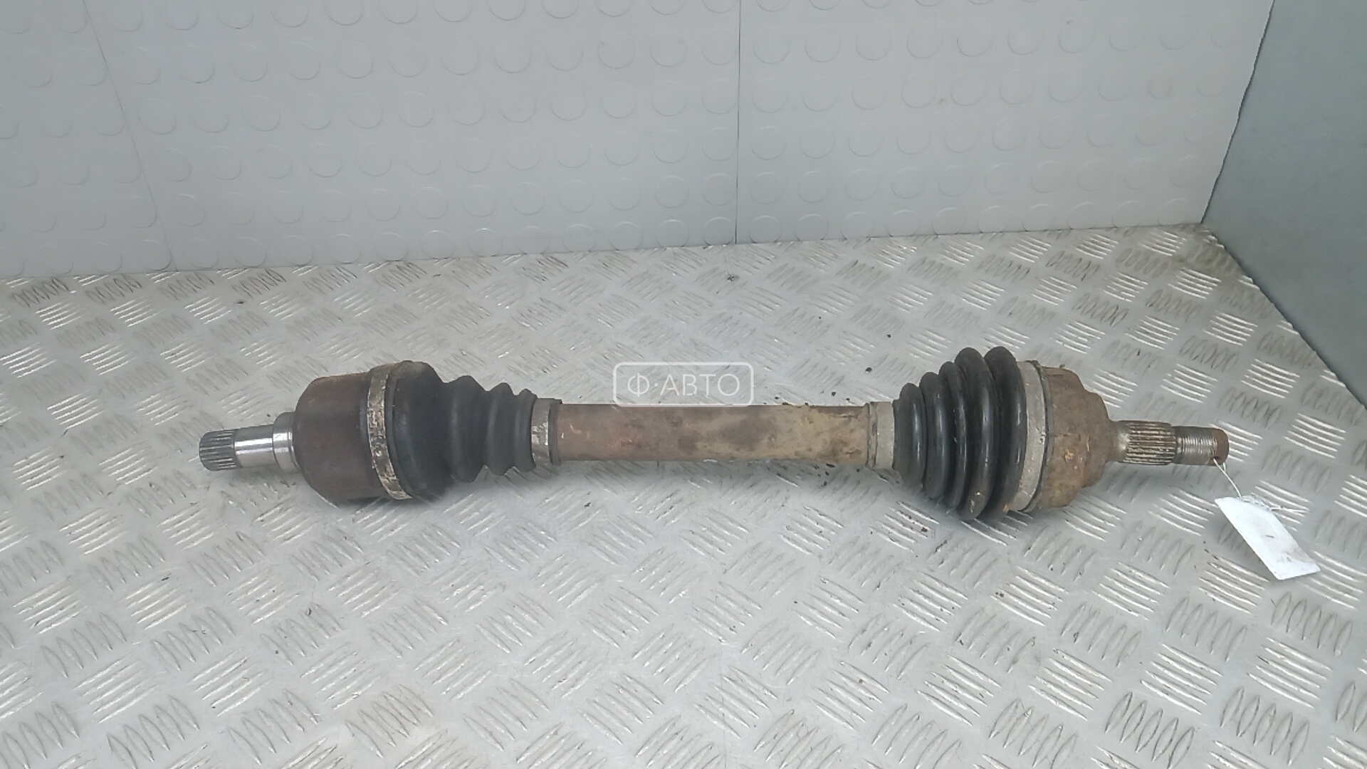 Привод передний левый