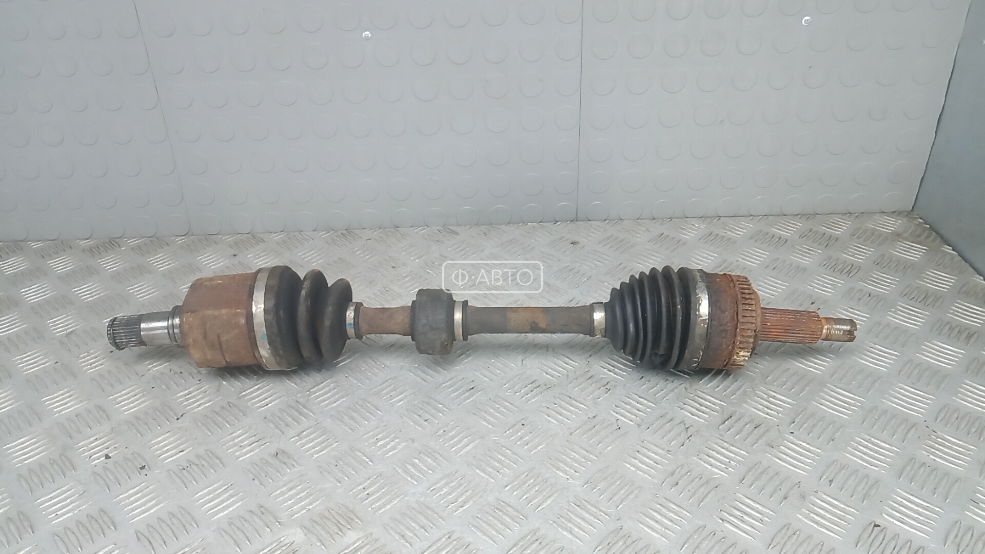 Привод передний левый