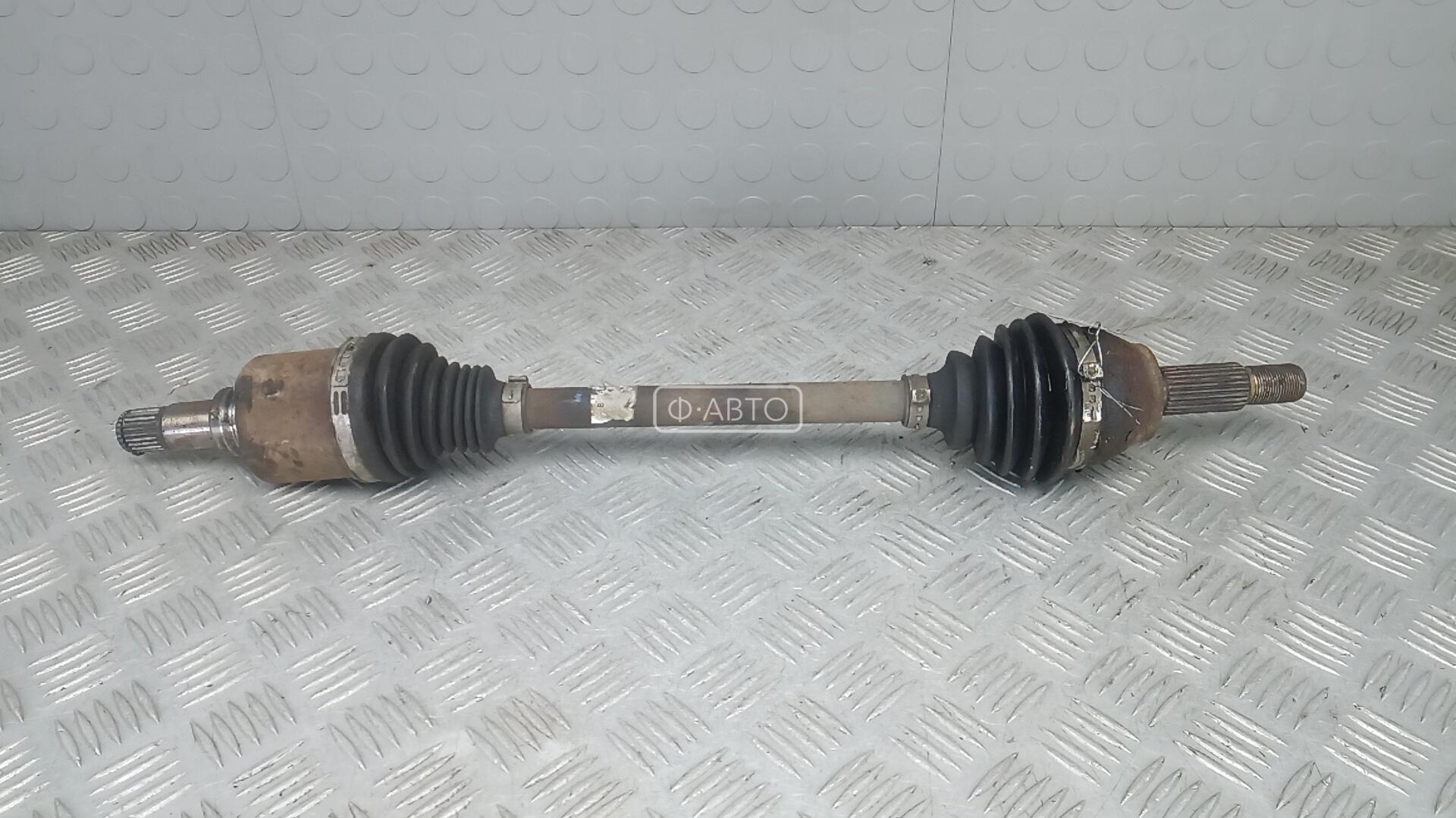 Привод передний левый