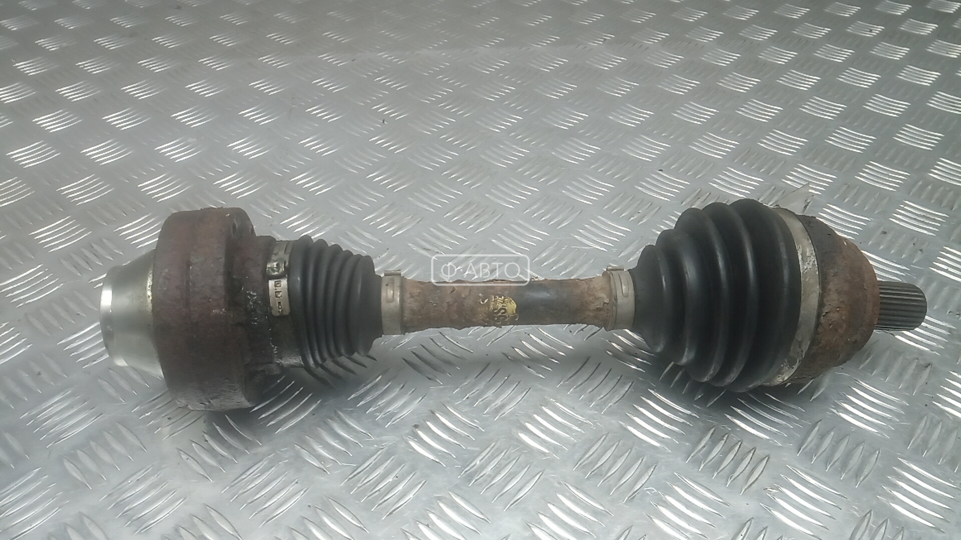 Привод передний правый