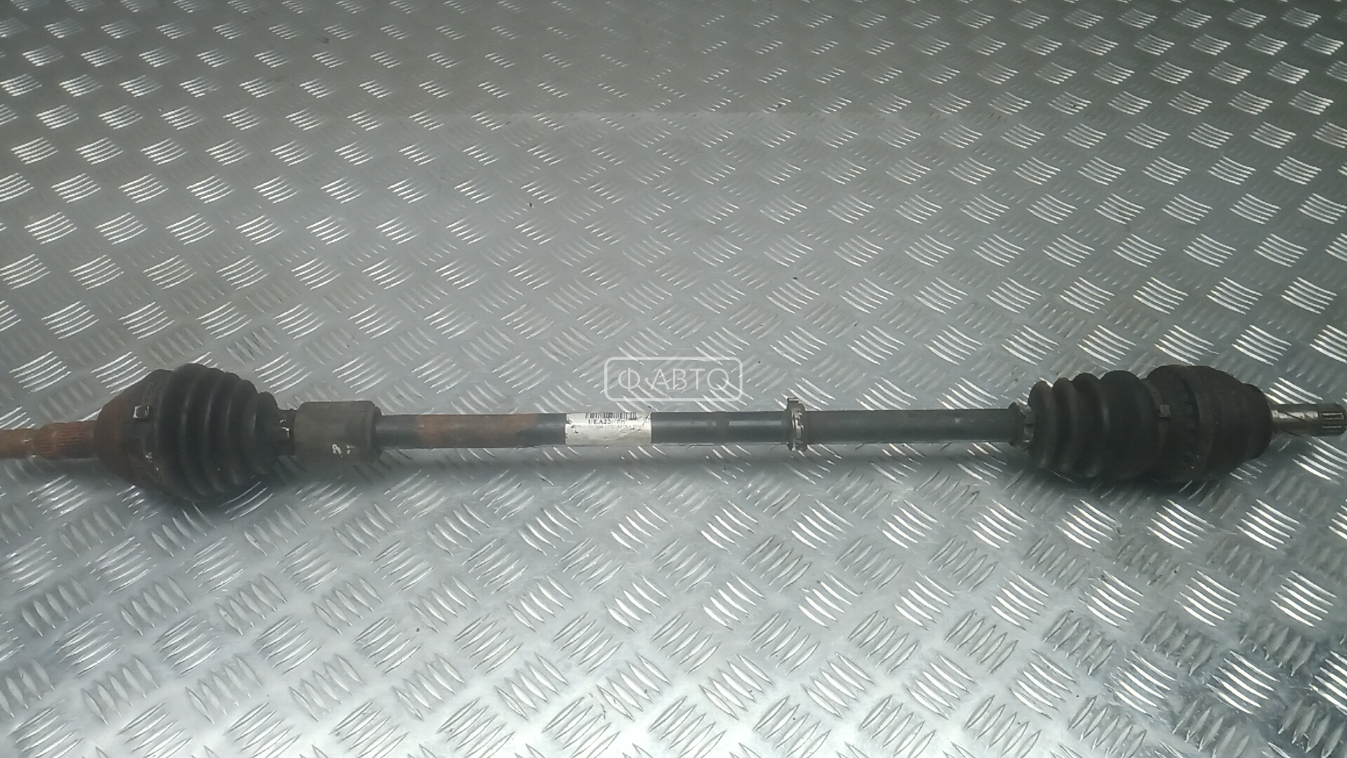 Привод передний правый