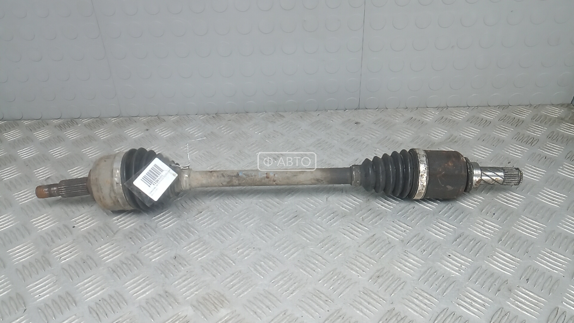 Привод передний левый