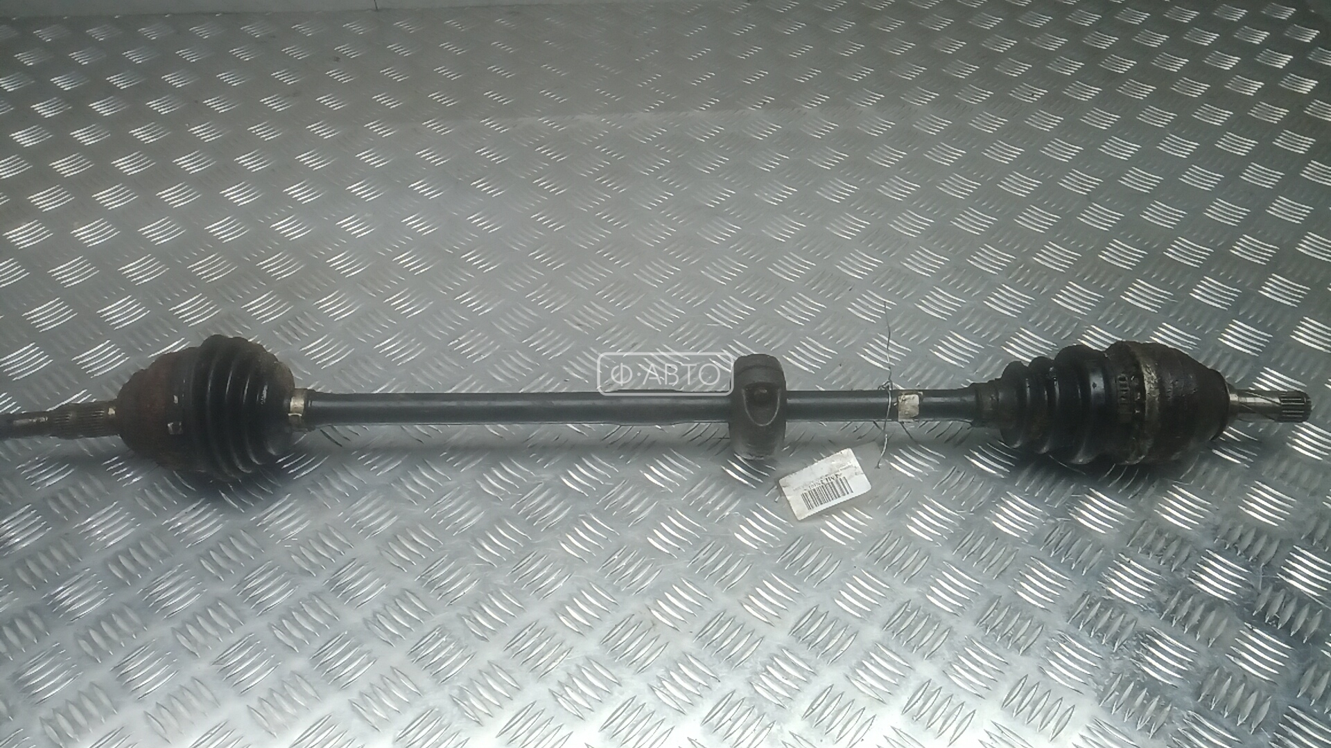 Привод передний правый