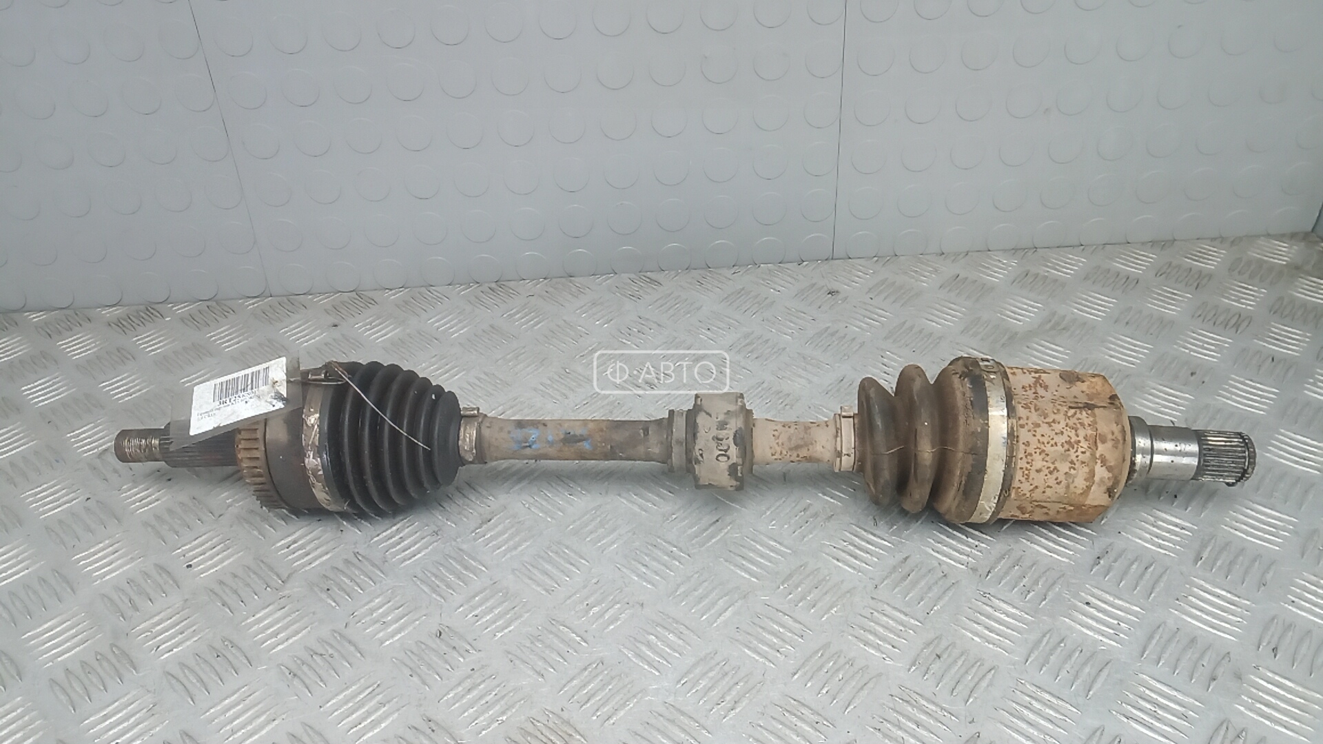 Привод передний левый