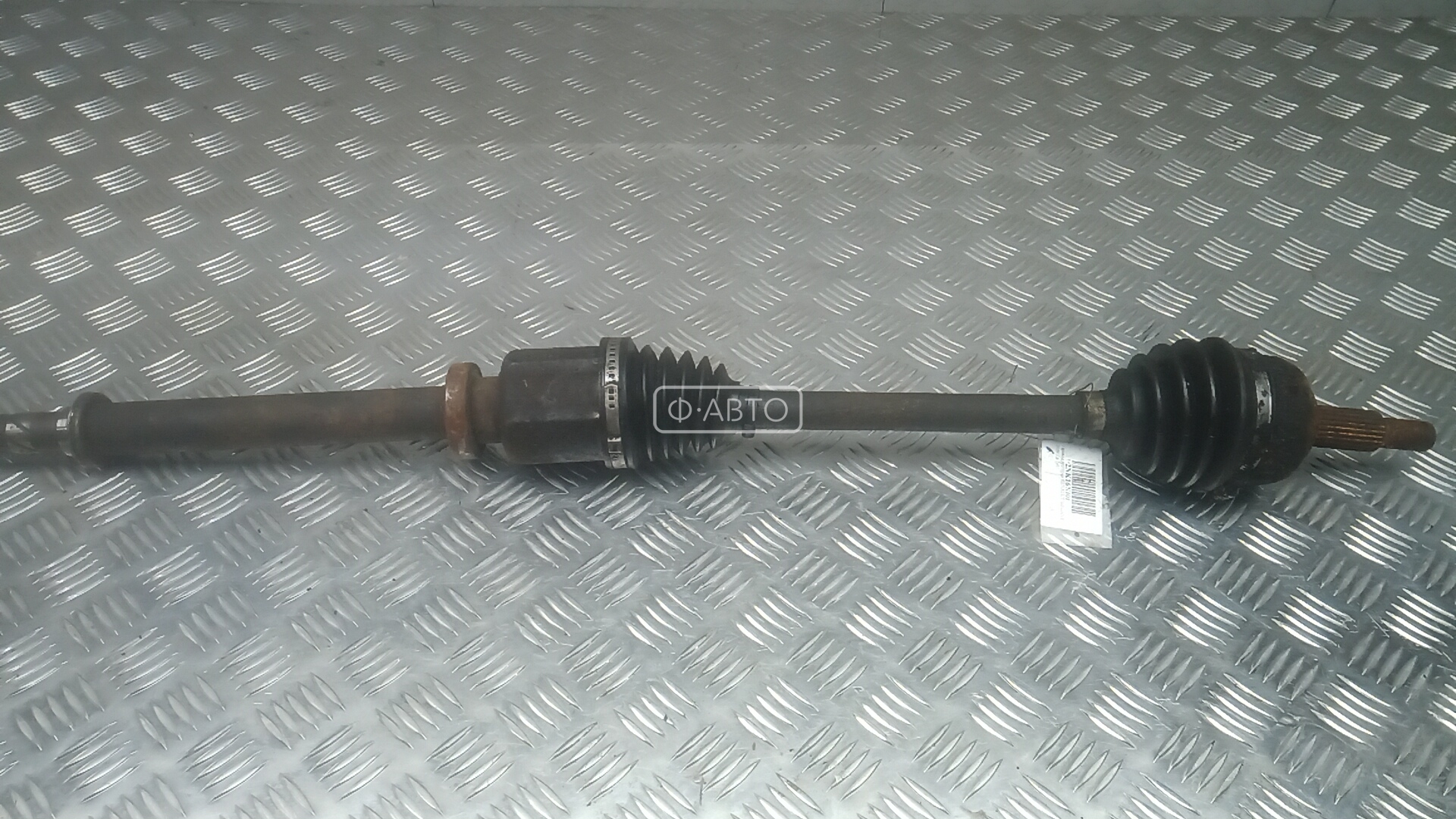 Привод передний правый