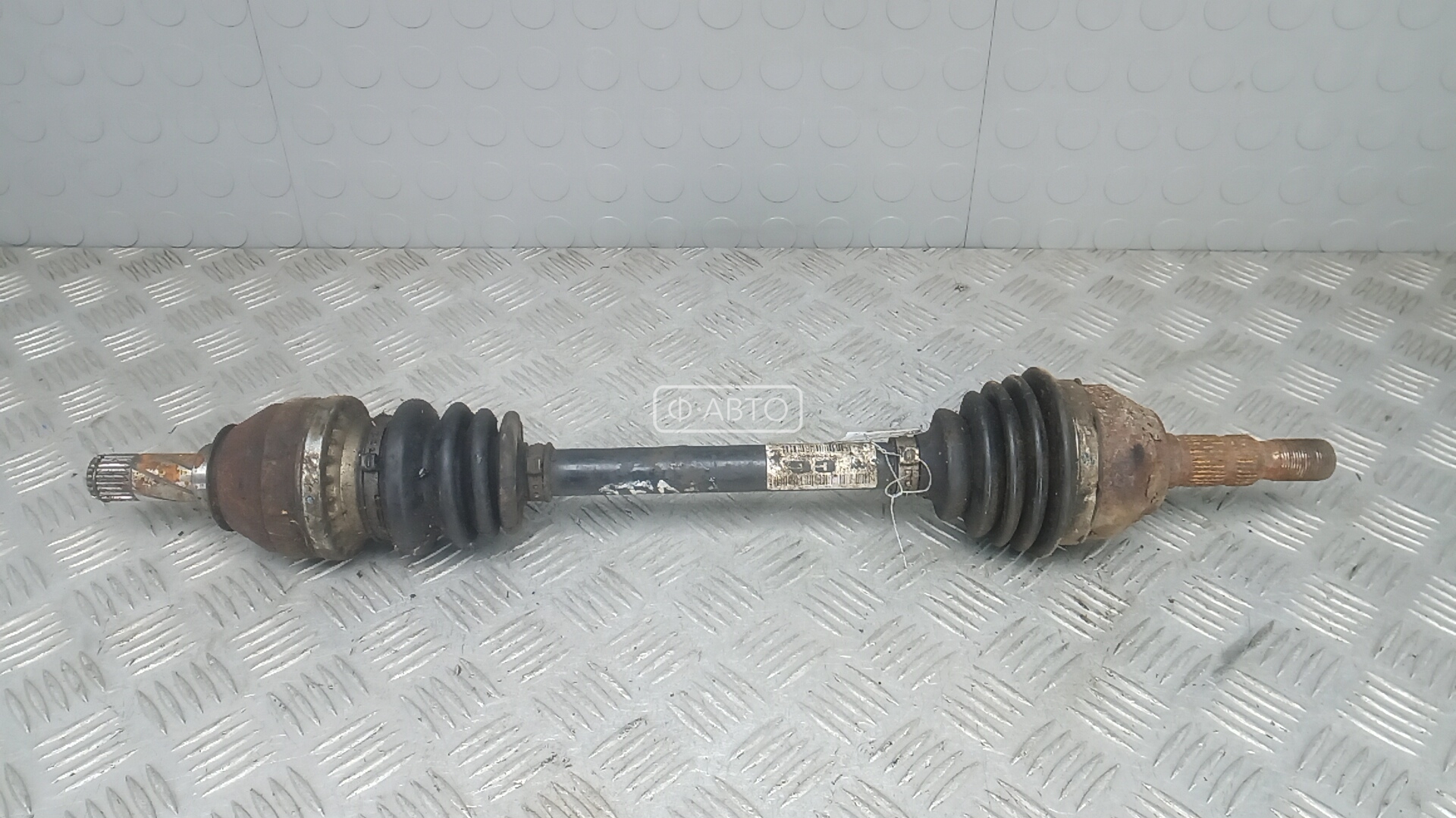 Привод передний левый