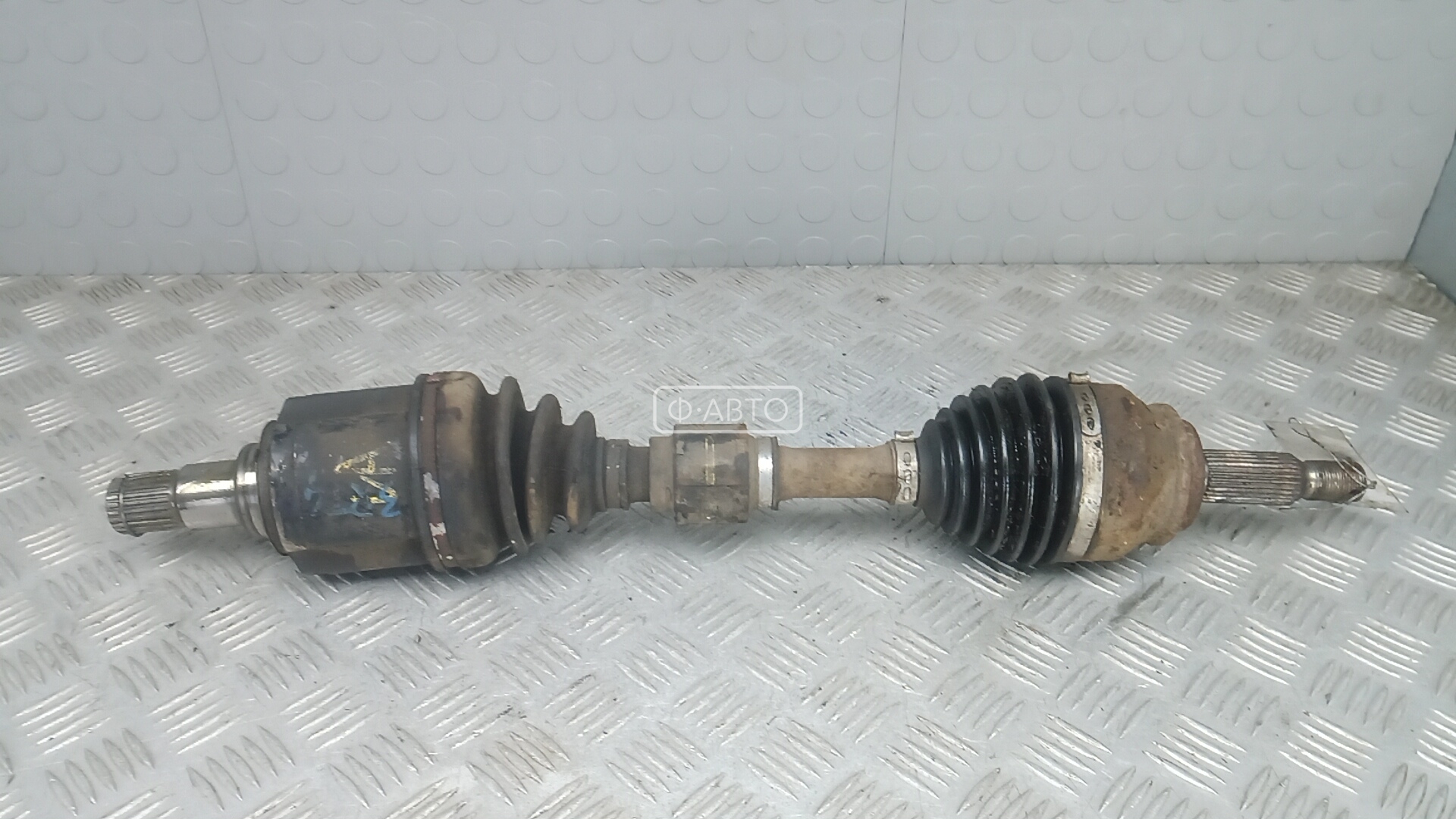 Привод передний левый