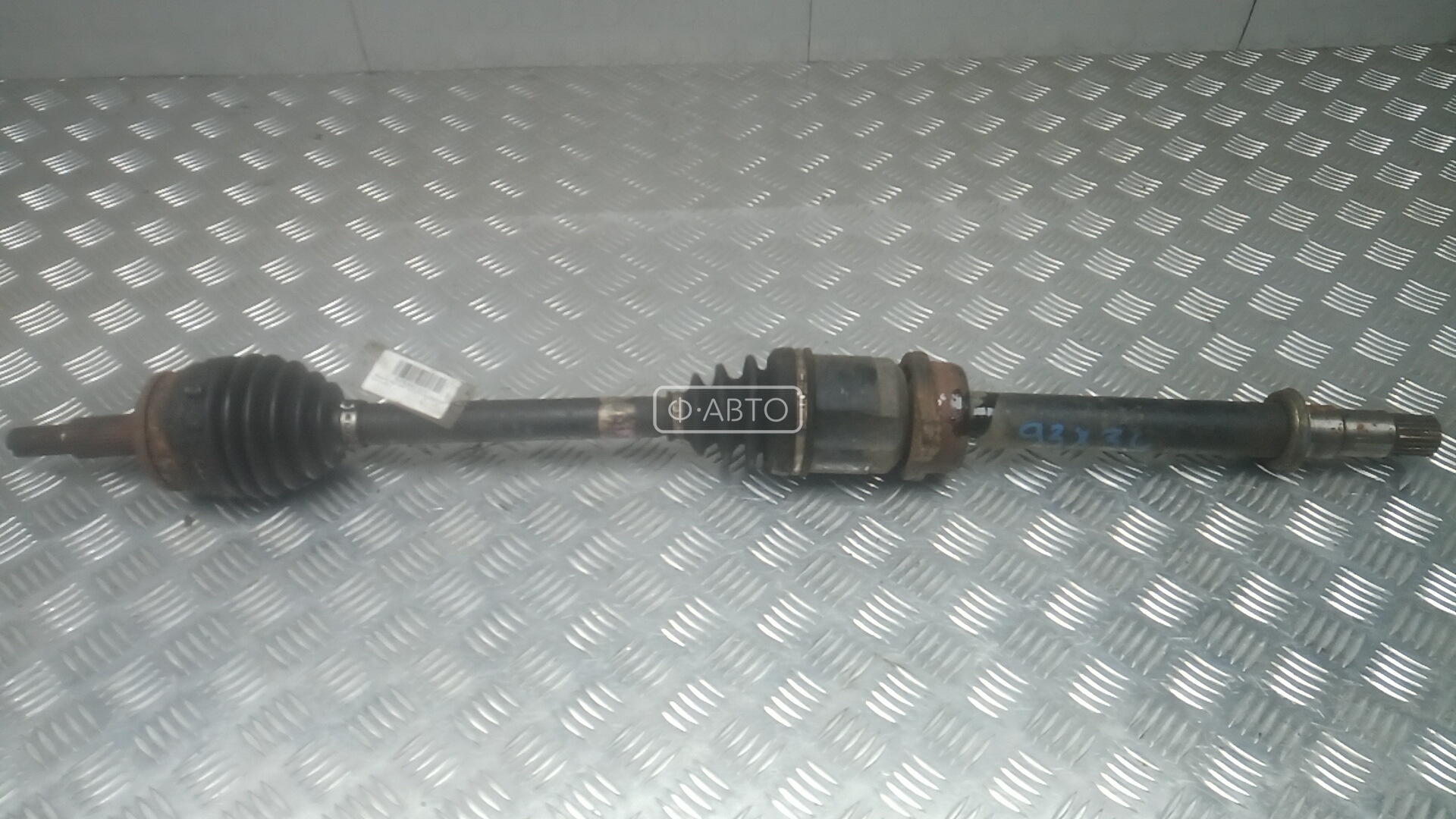 Привод передний правый