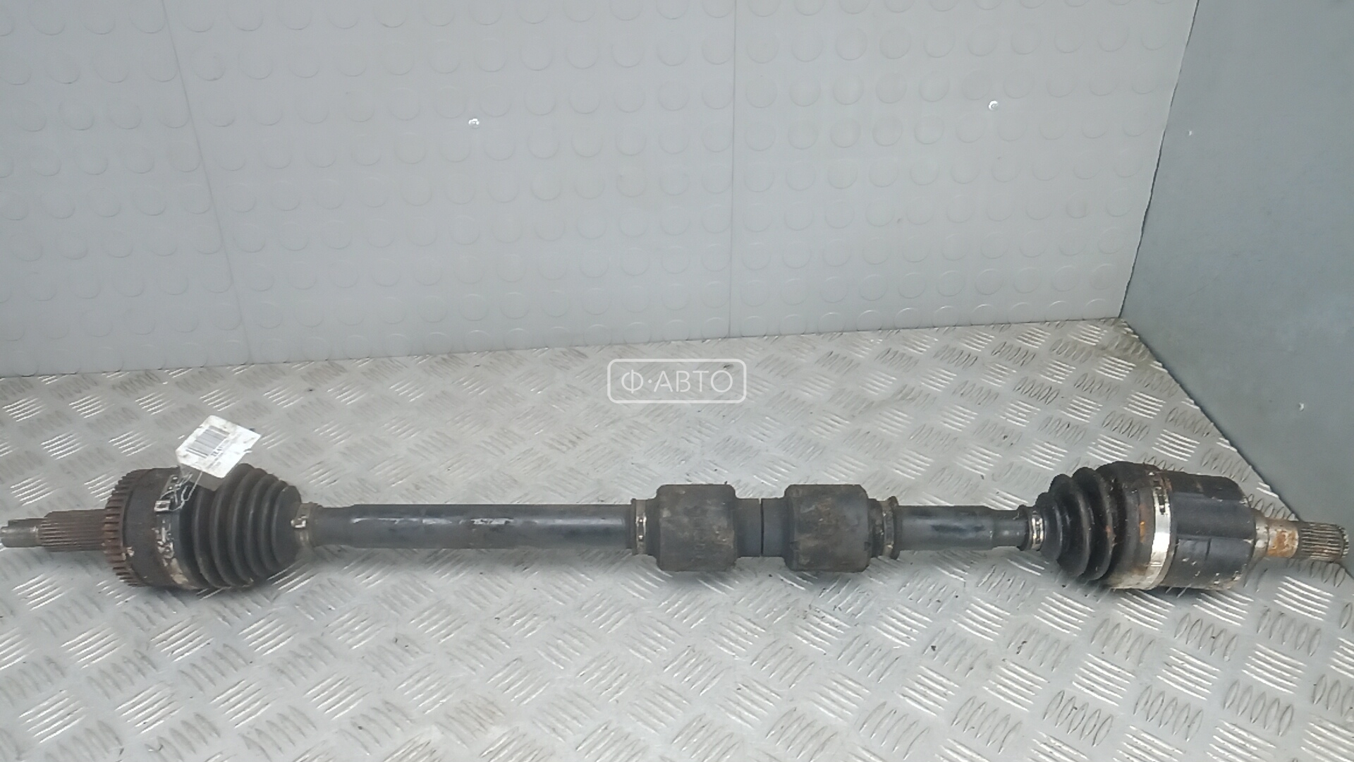 Привод передний правый