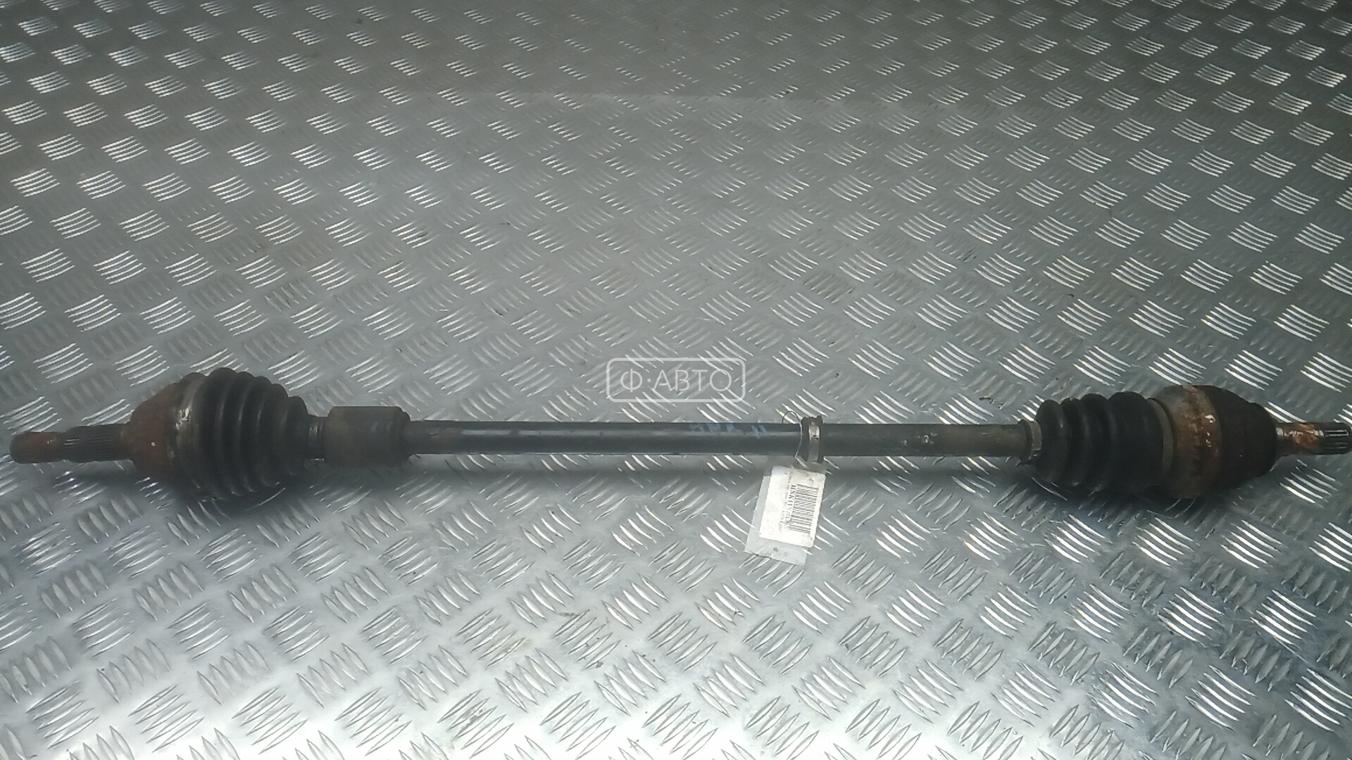 Привод передний правый