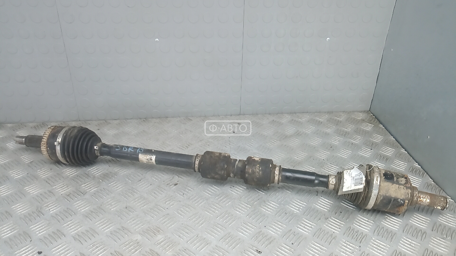 Привод передний правый