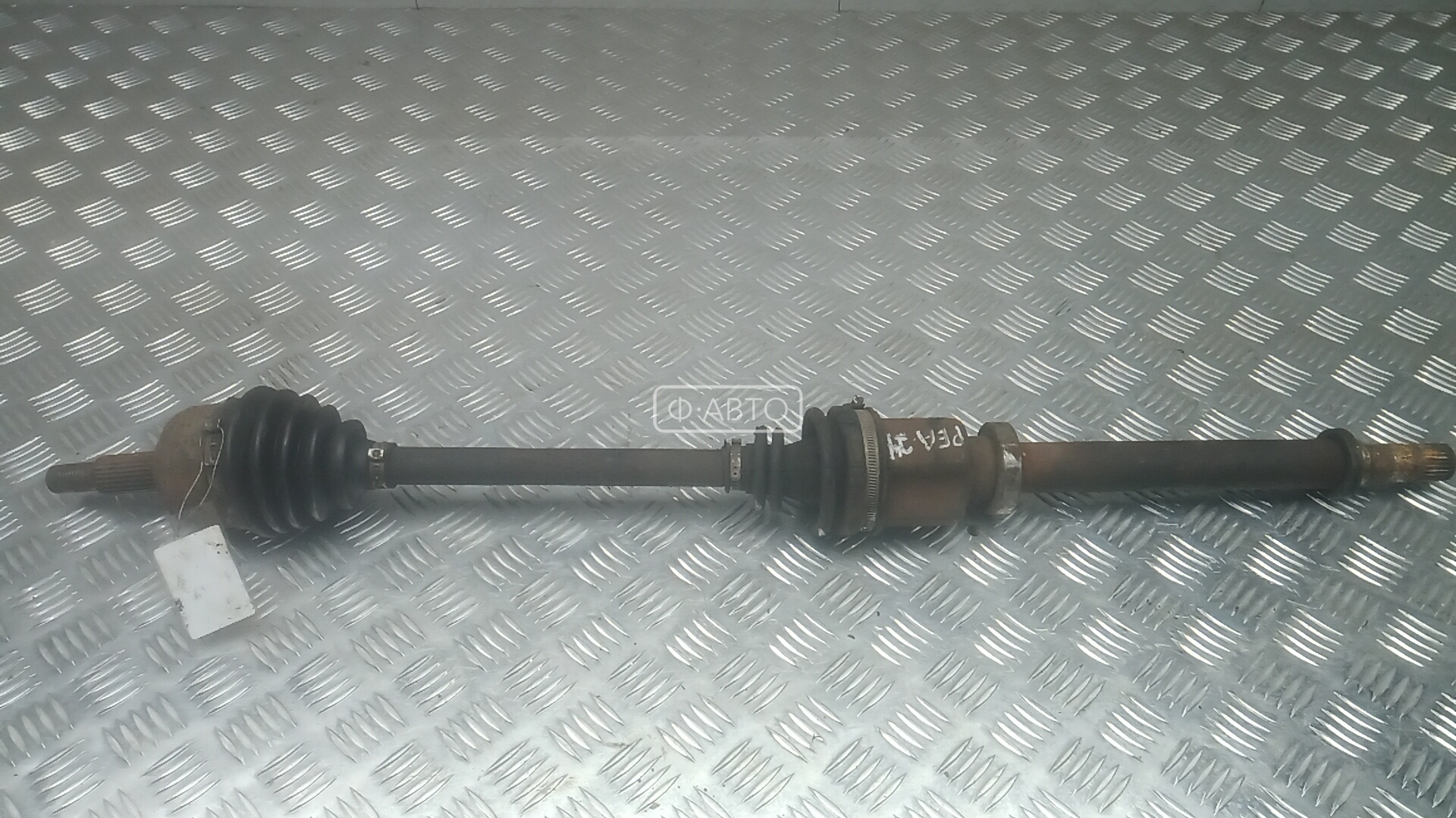 Привод передний правый