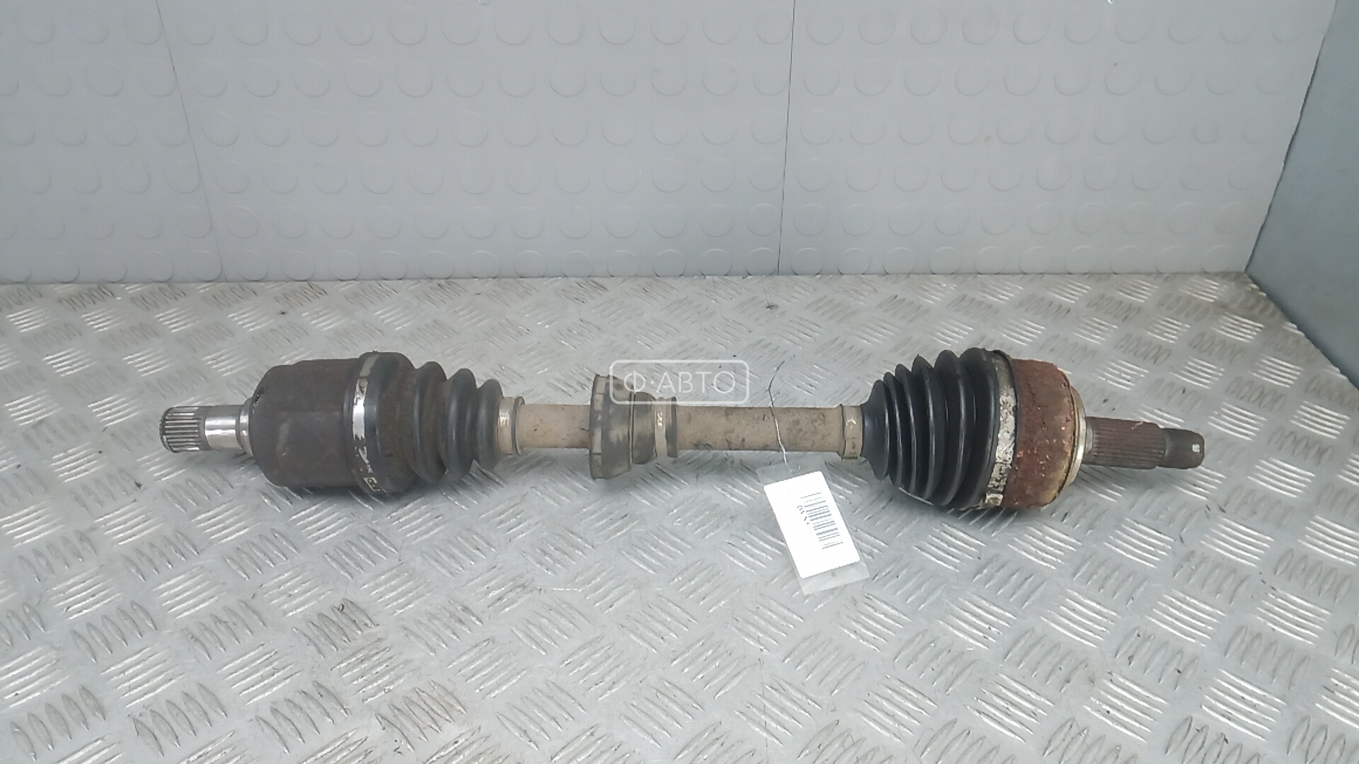 Привод передний левый