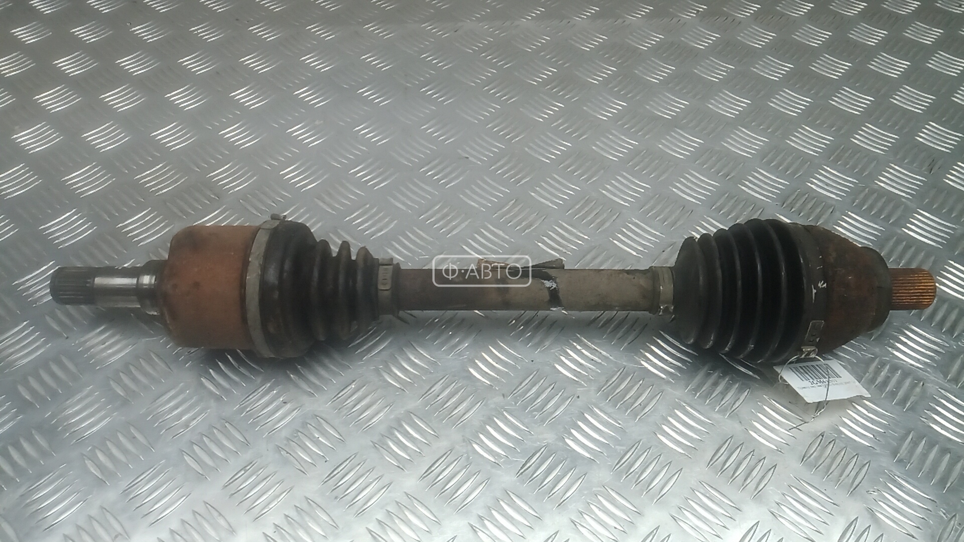 Привод передний левый