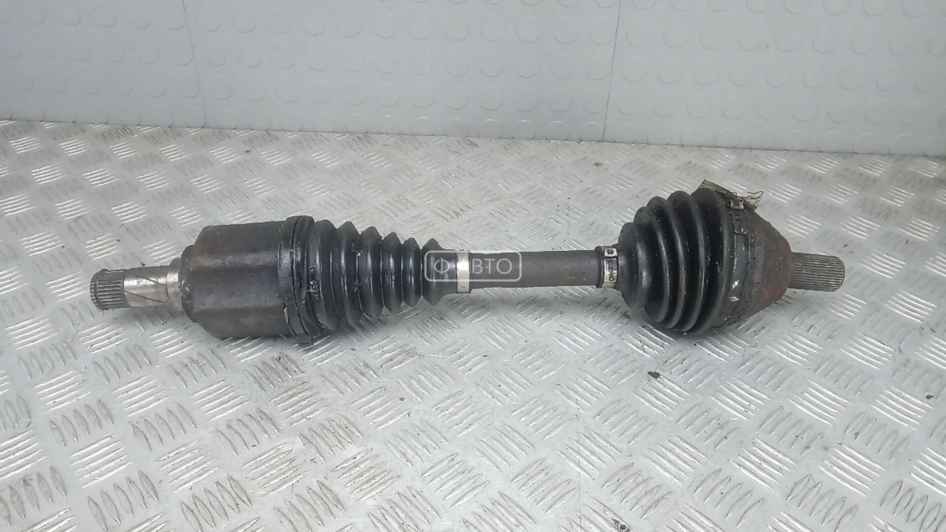 Привод передний левый