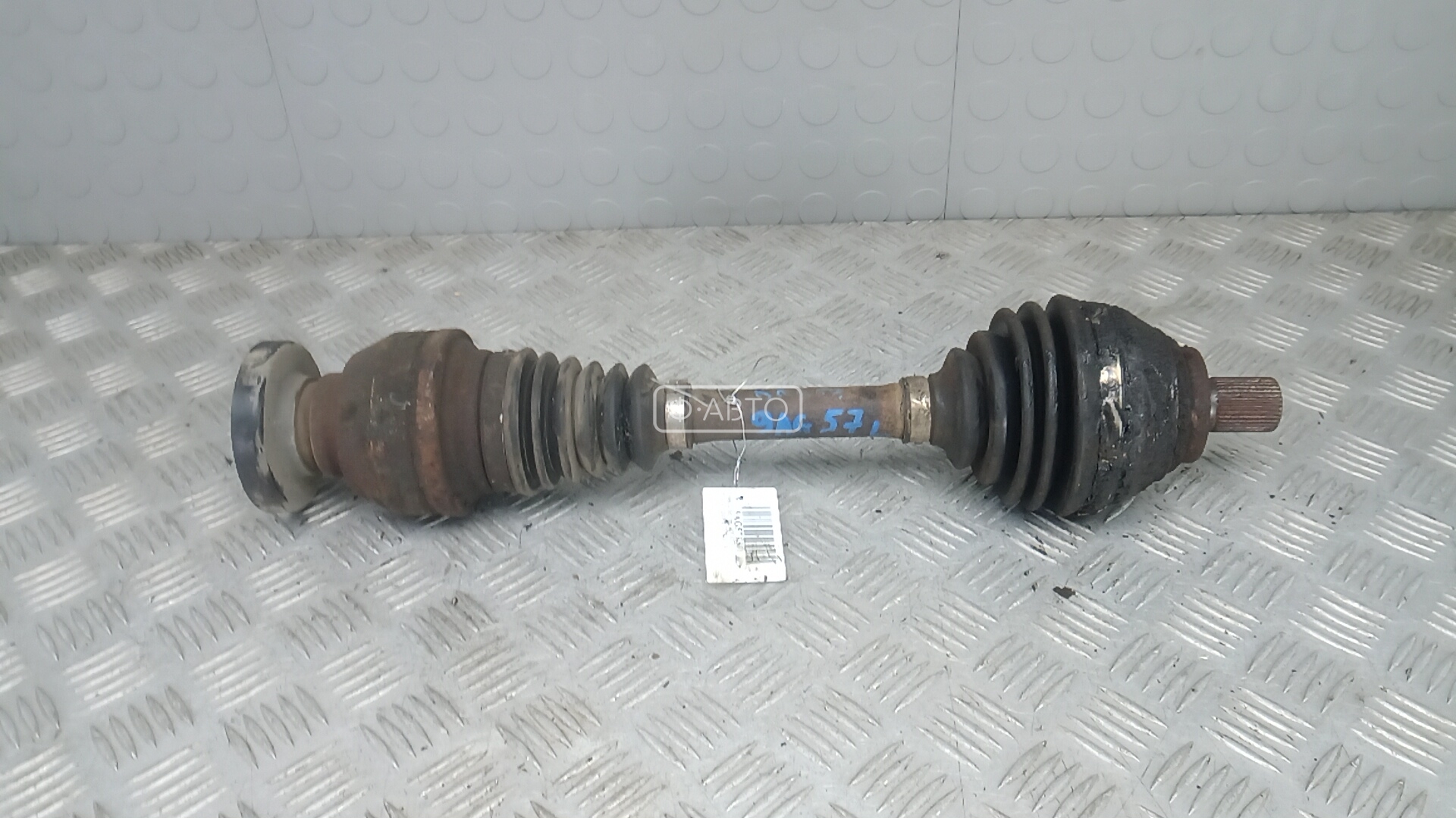 Привод передний левый