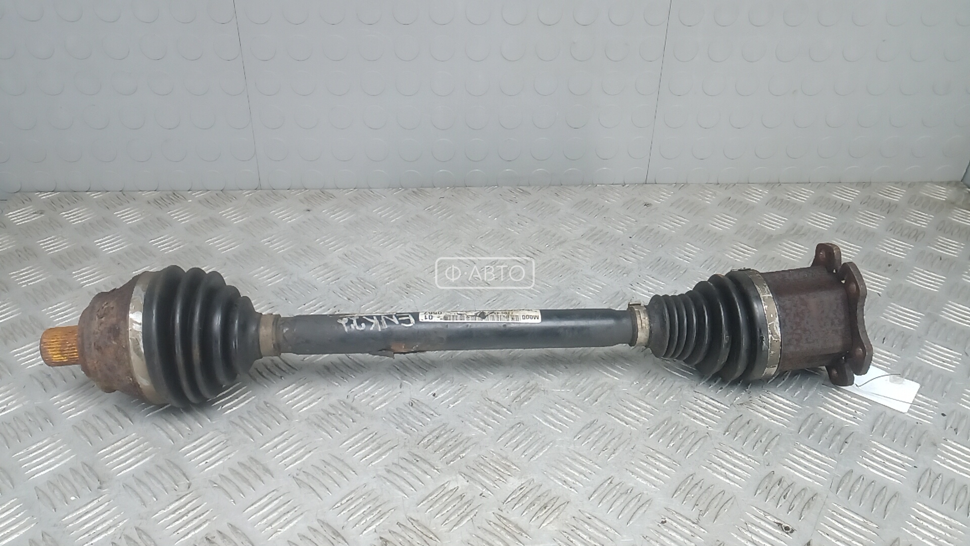 Привод передний правый