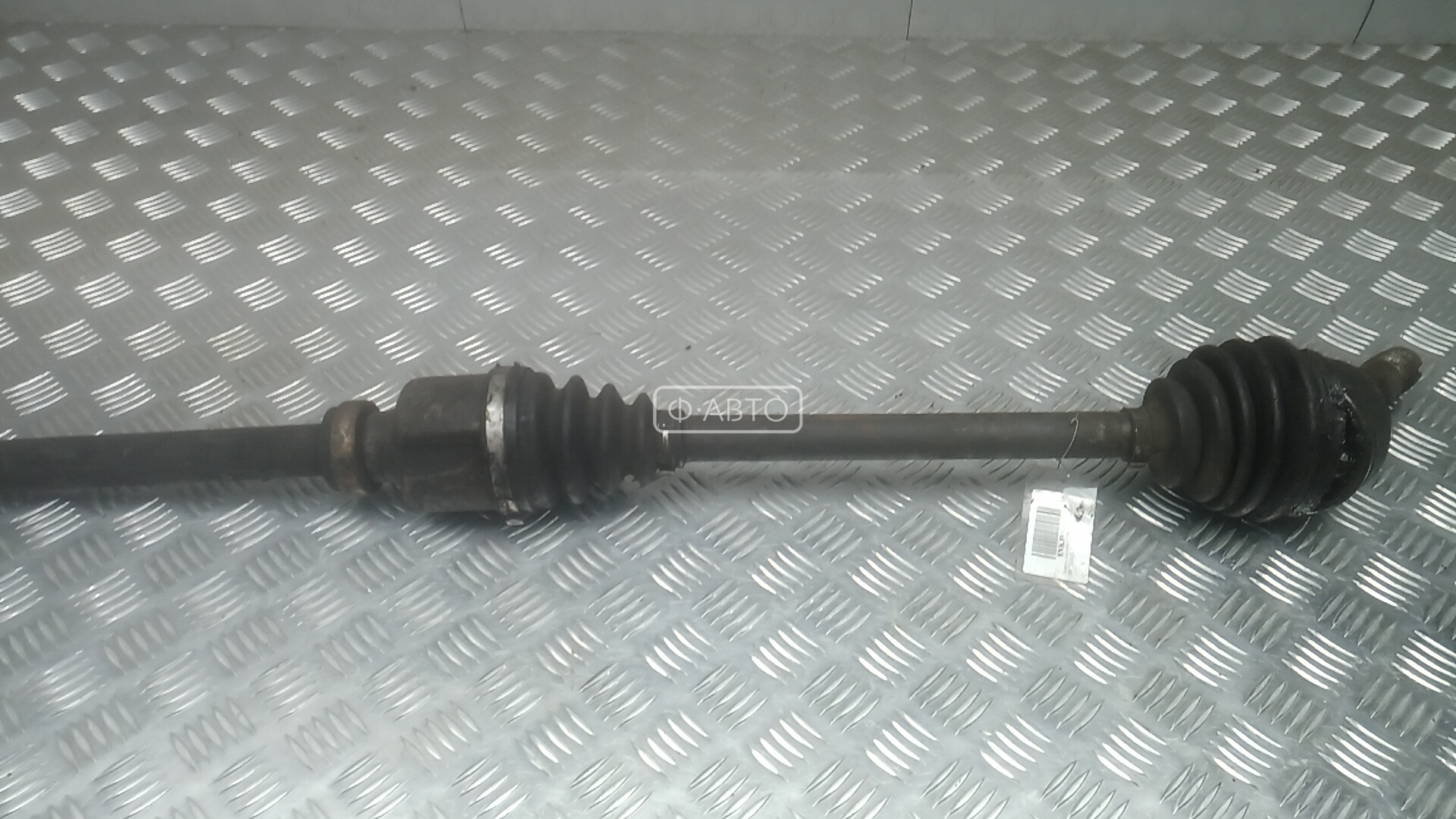 Привод передний правый