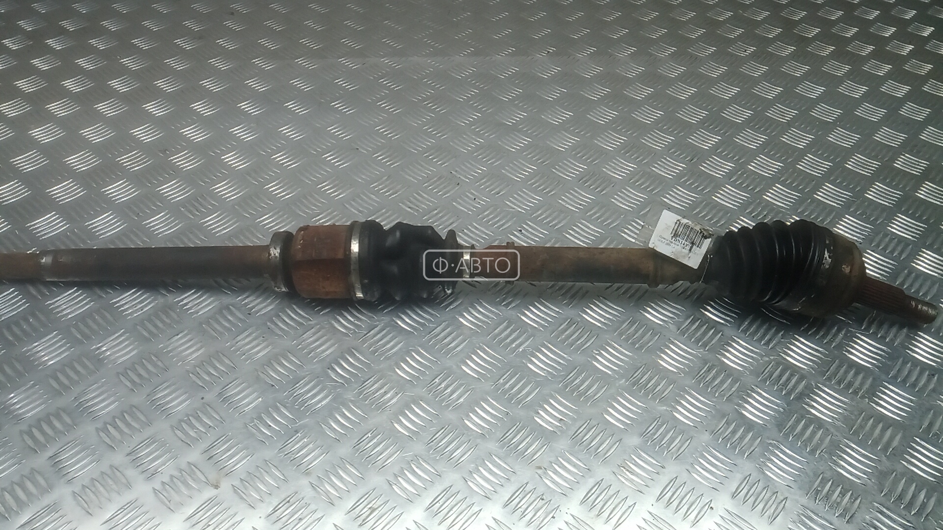 Привод передний правый