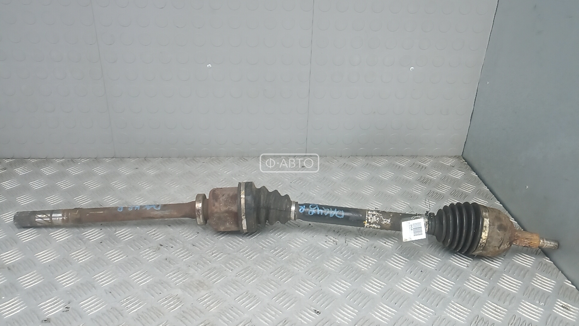 Привод передний правый