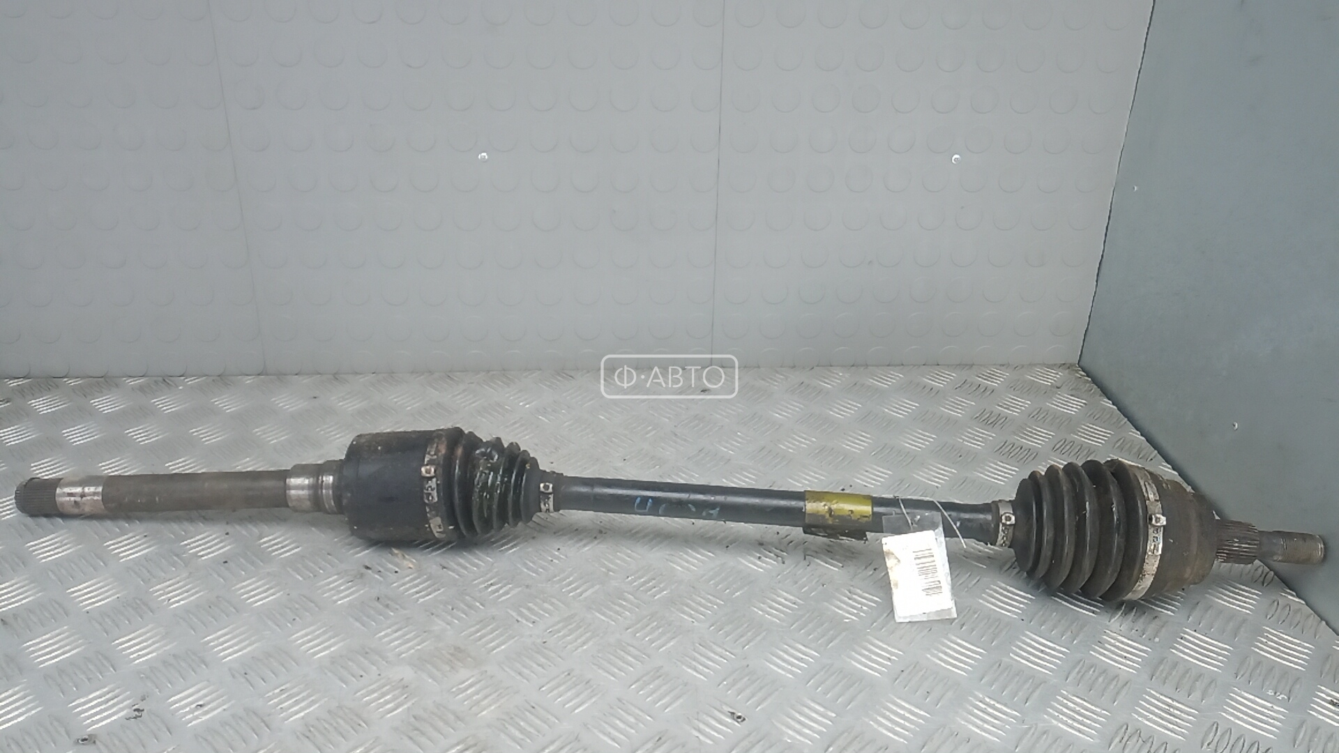 Привод передний правый