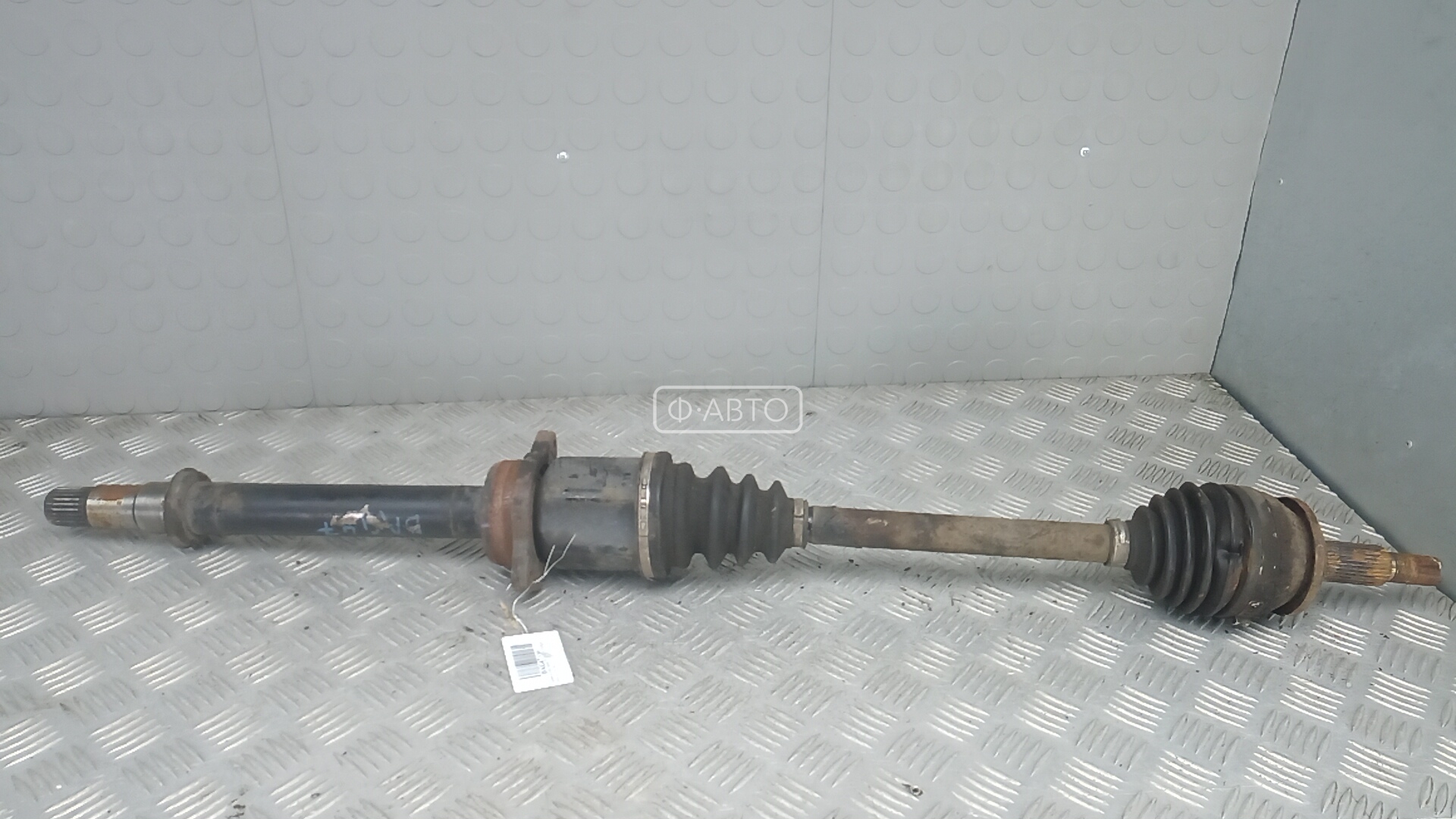 Привод передний правый