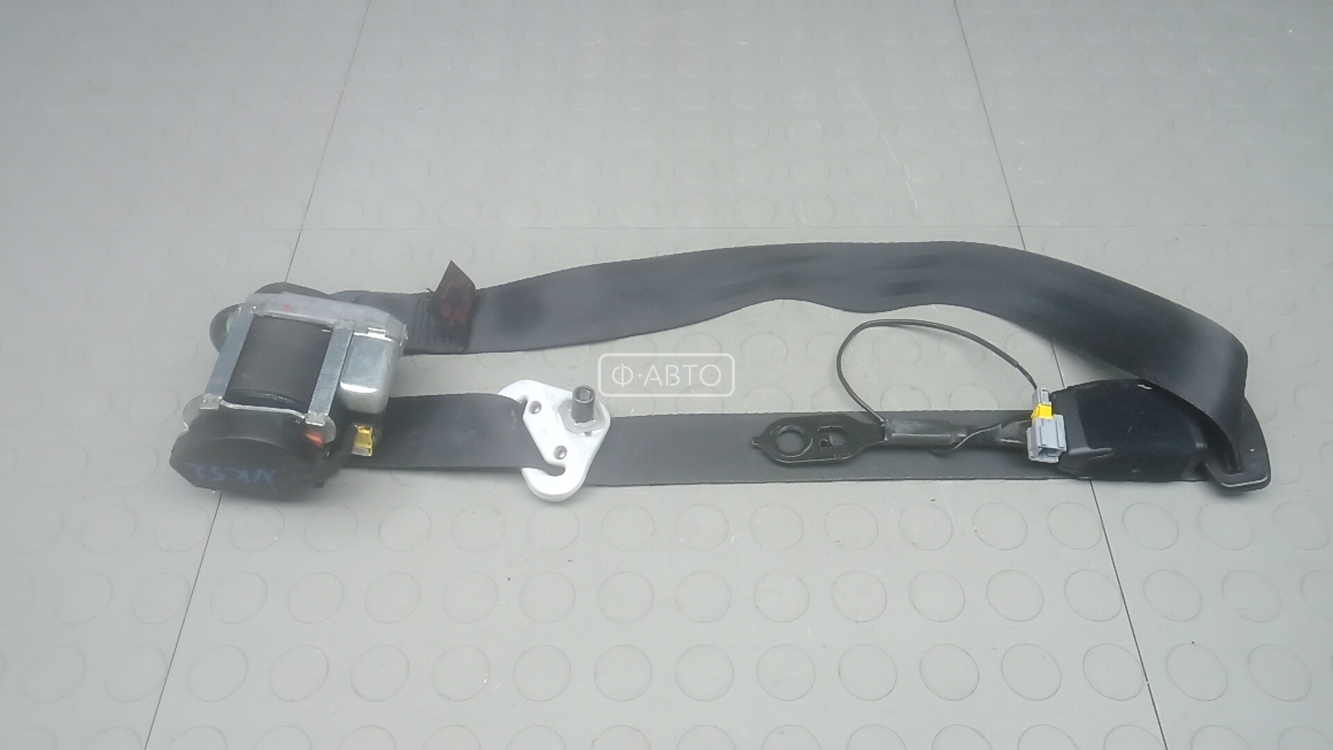 Ремень безопасности с пиропатроном сиденья переднего