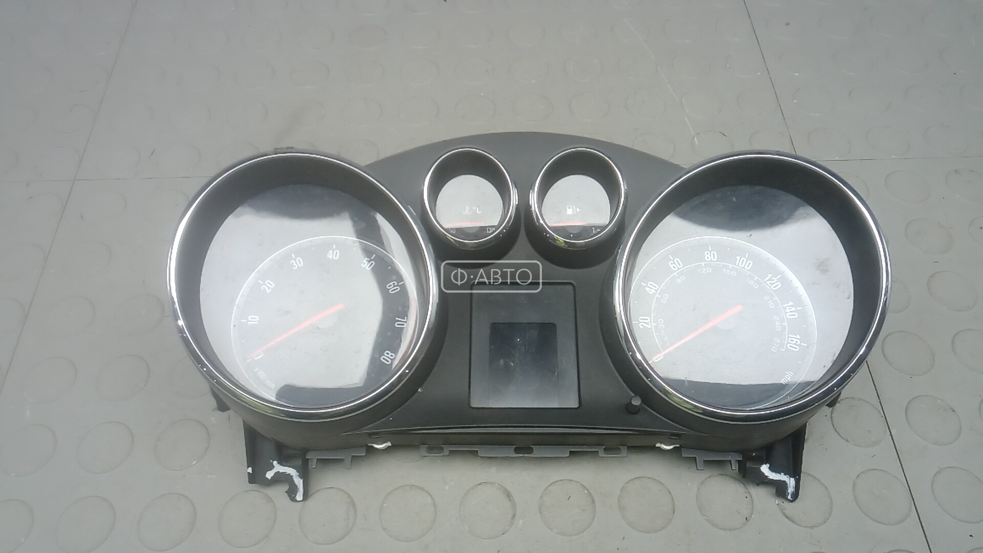 Щиток приборов