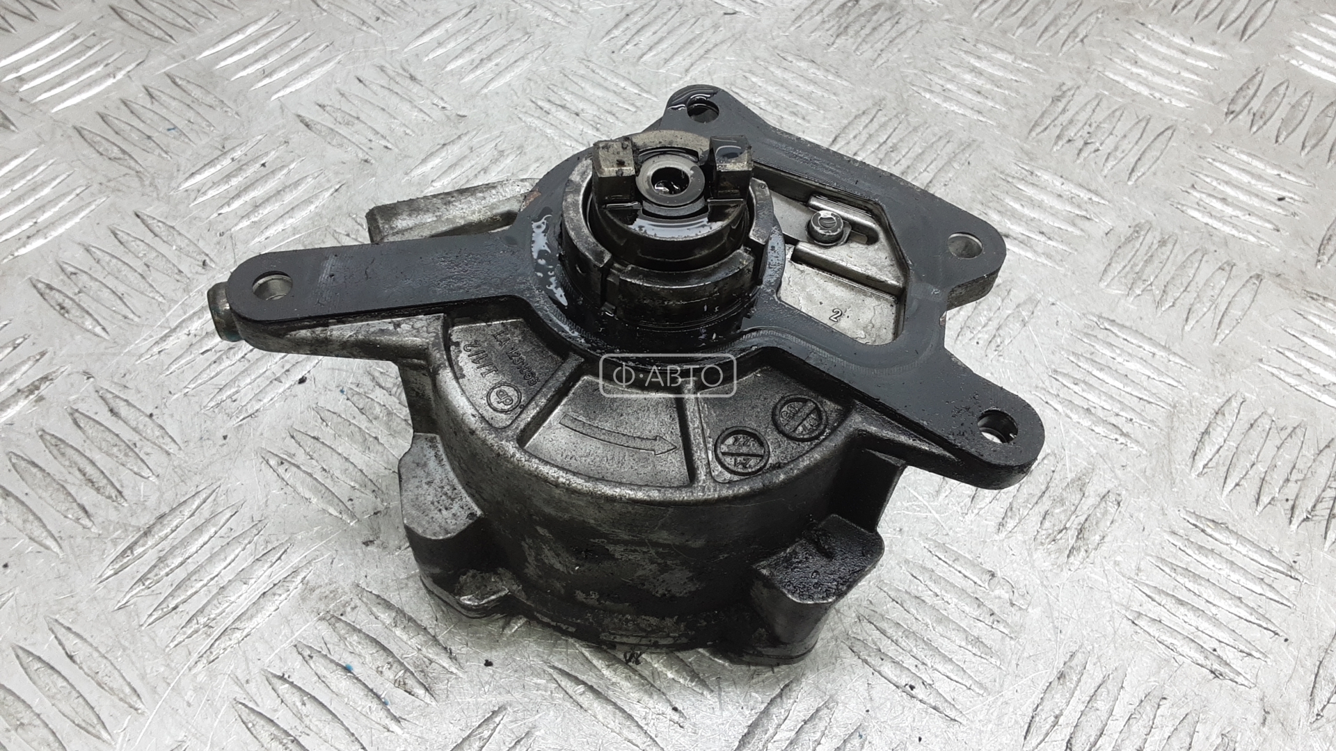 Насос вакуумный