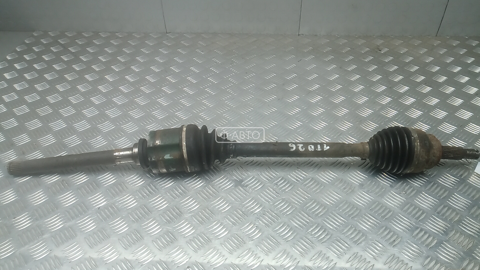 Привод передний правый