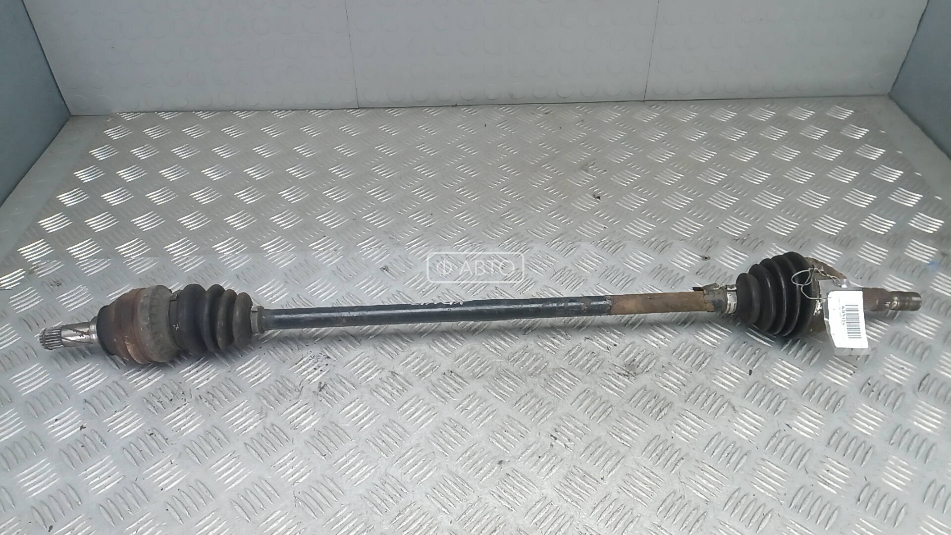 Привод передний правый