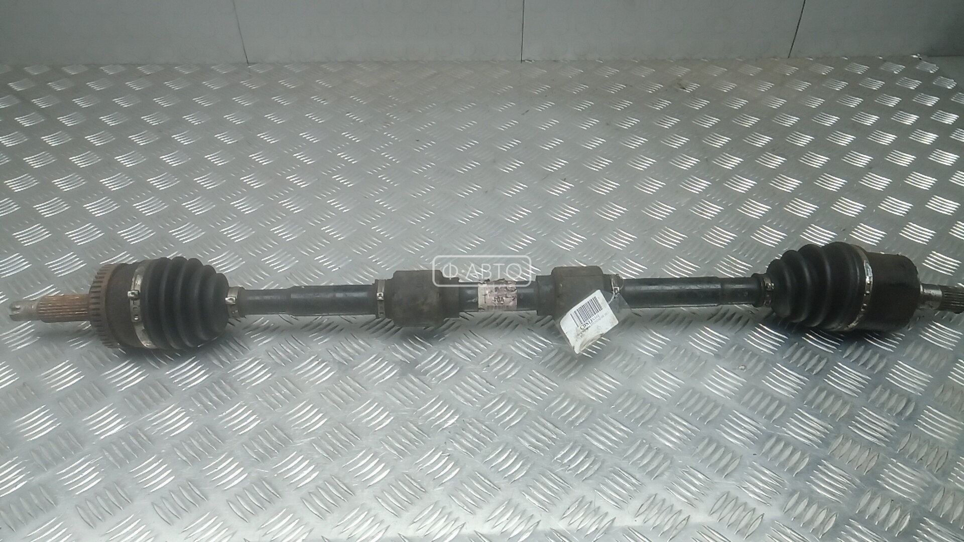 Привод передний правый