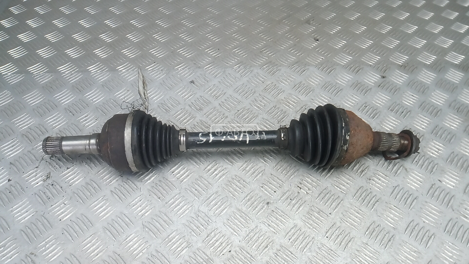 Привод передний правый