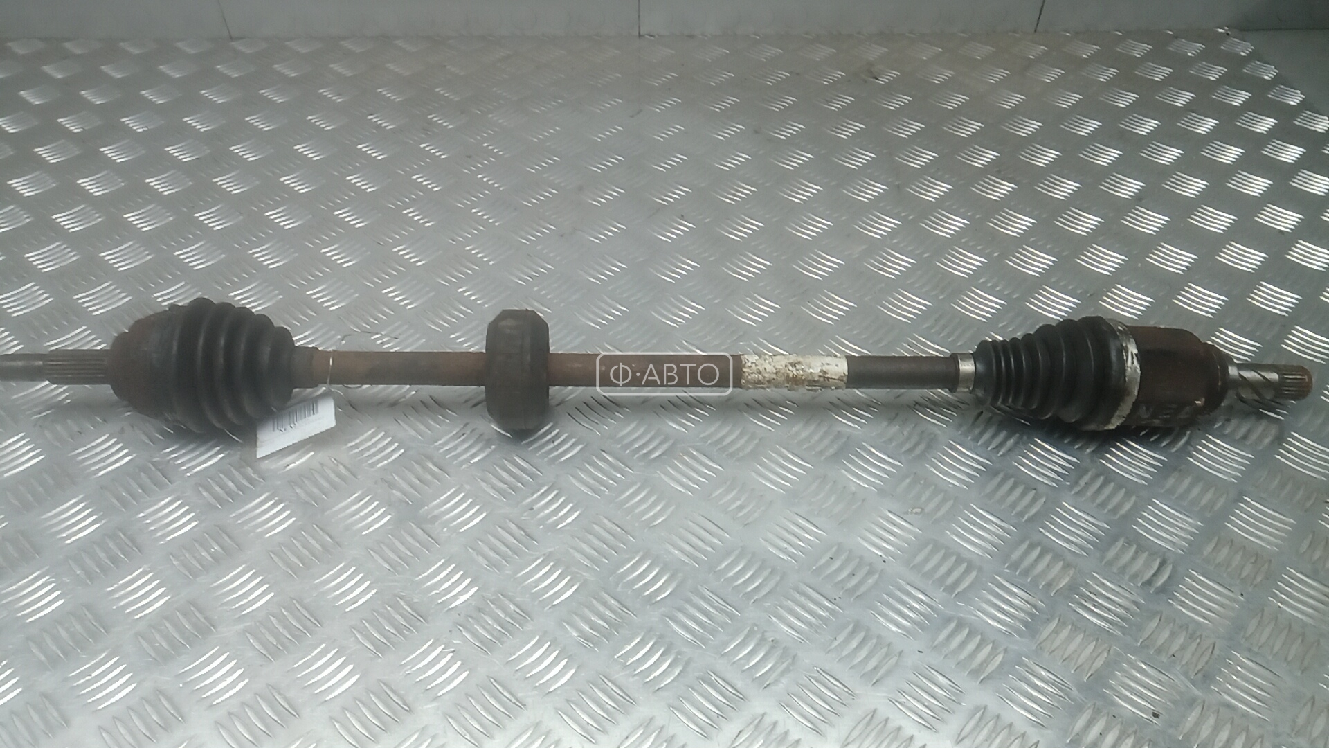 Привод передний правый