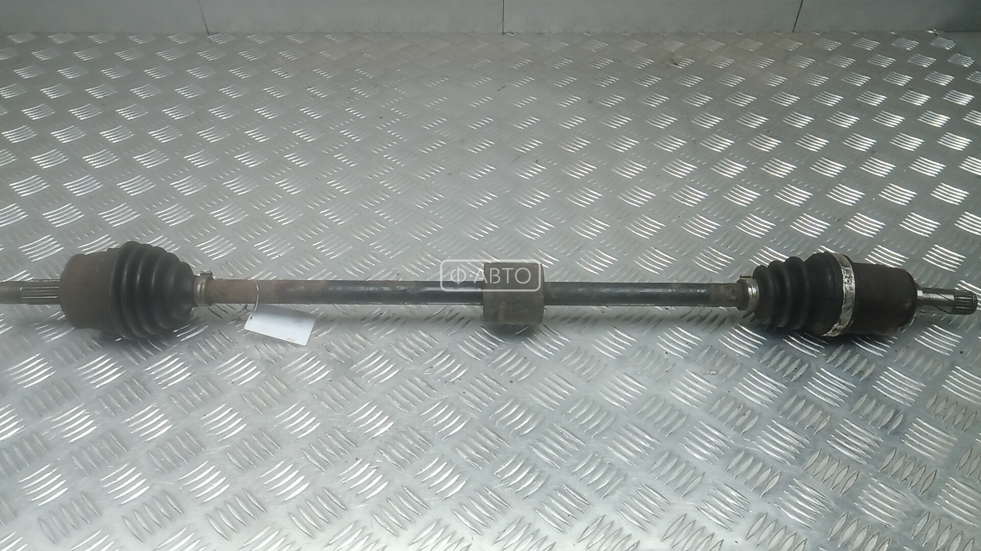 Привод передний правый