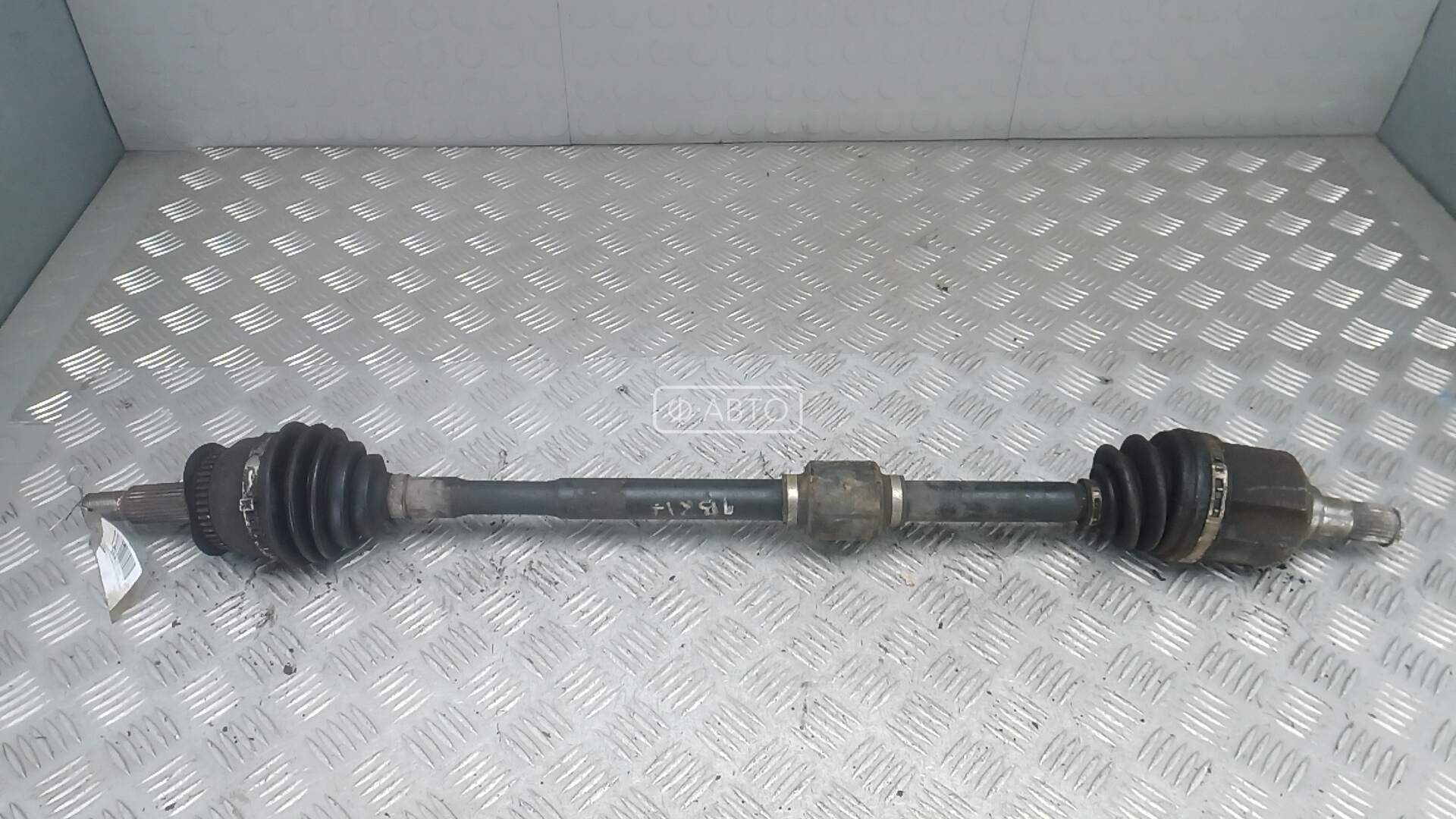 Привод передний правый