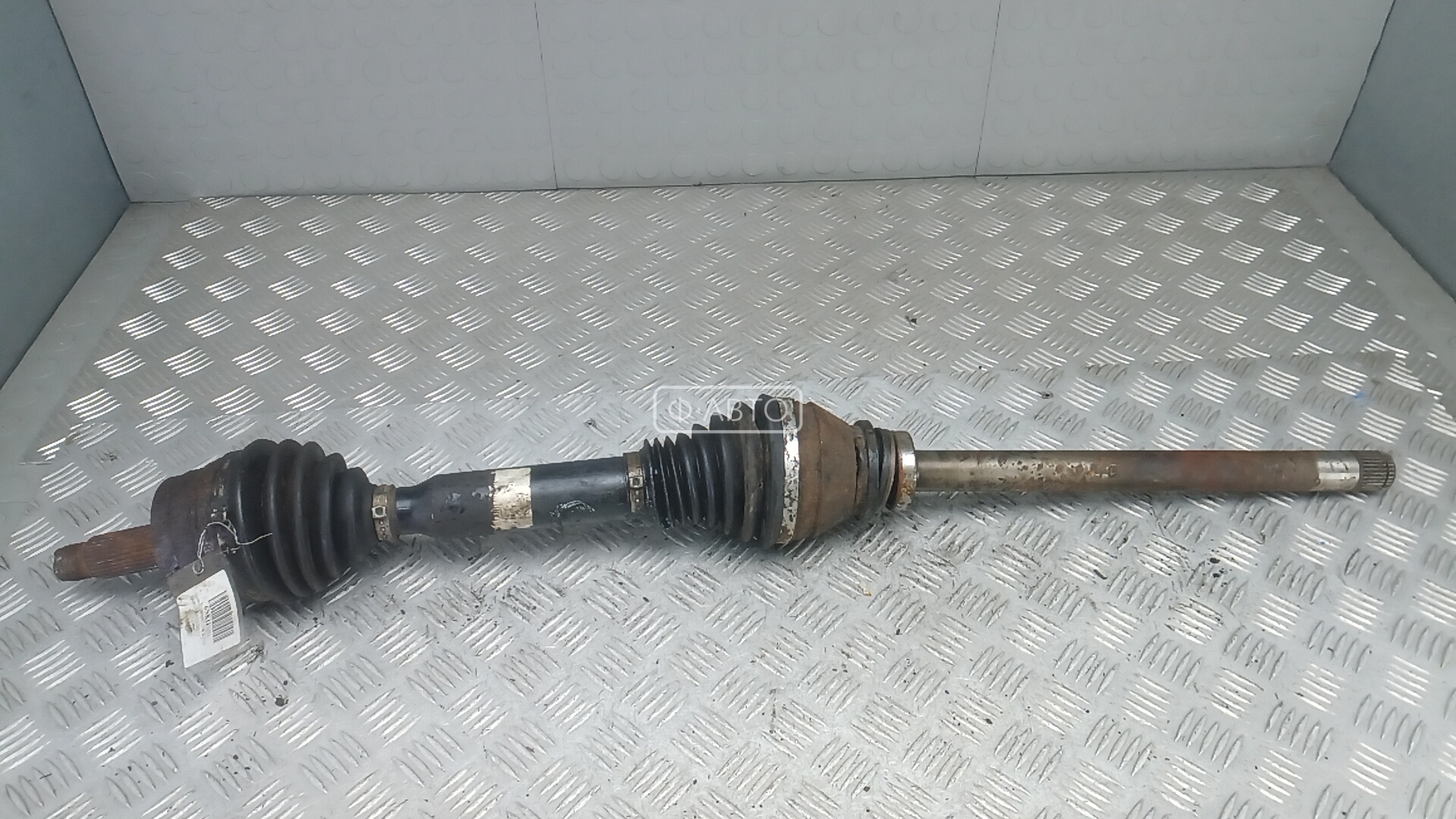 Привод передний правый