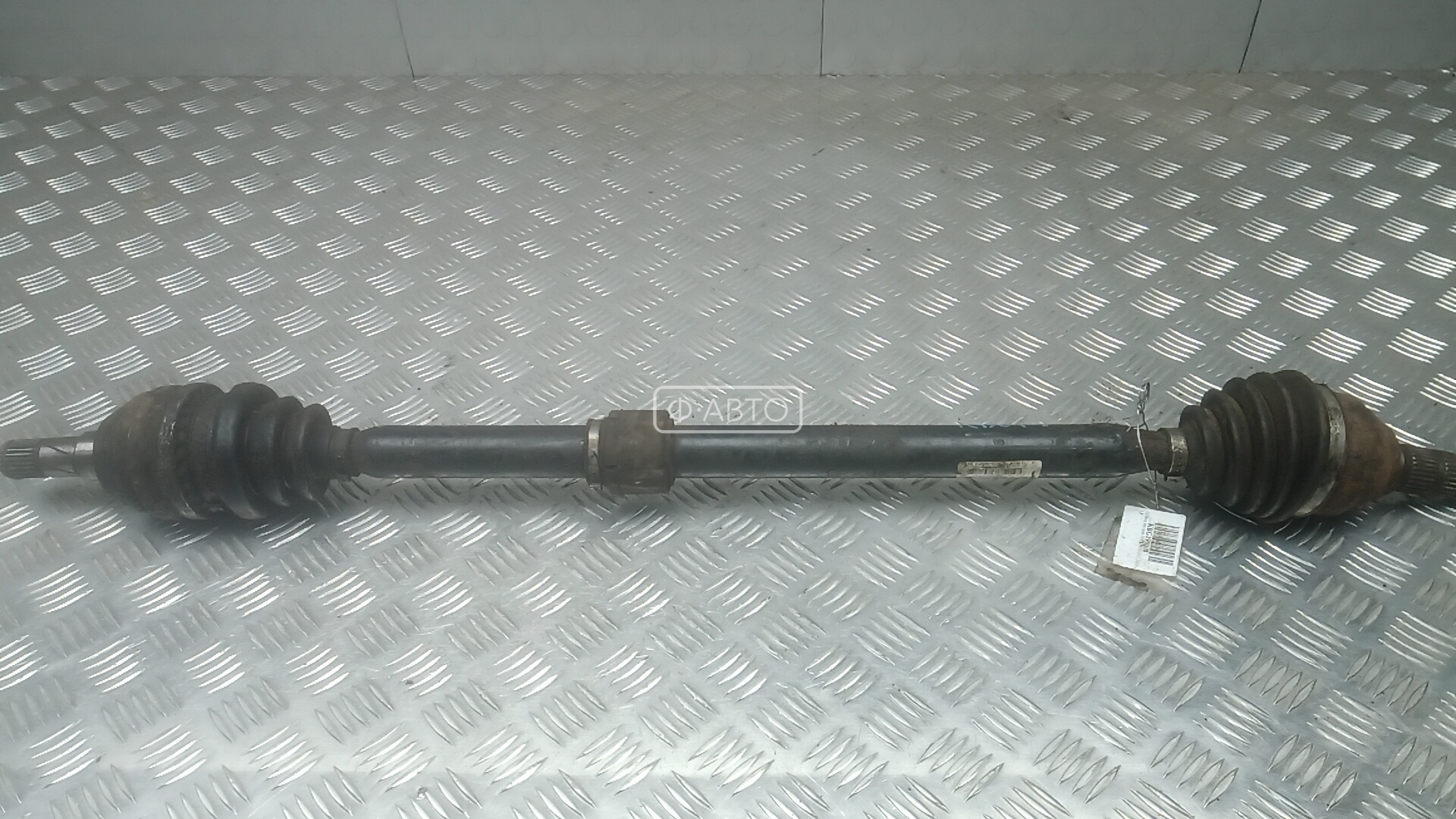 Привод передний правый